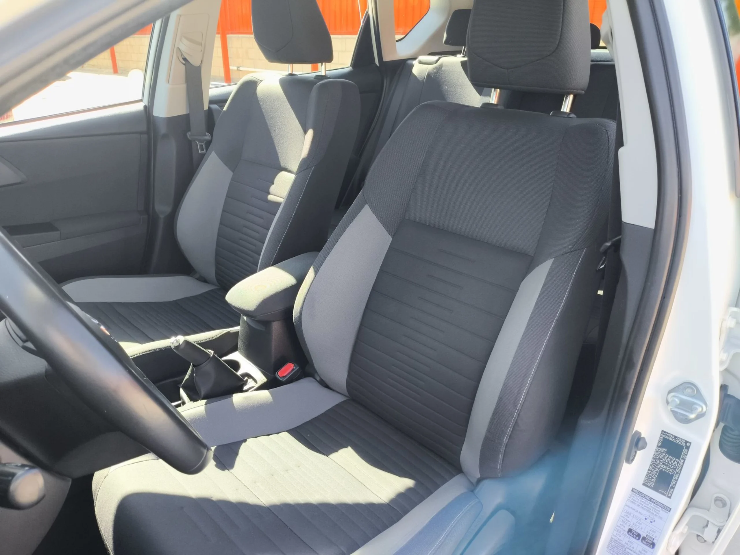 Toyota Auris 140H Hybrid Advance 100 kW (136 CV) - Foto 8