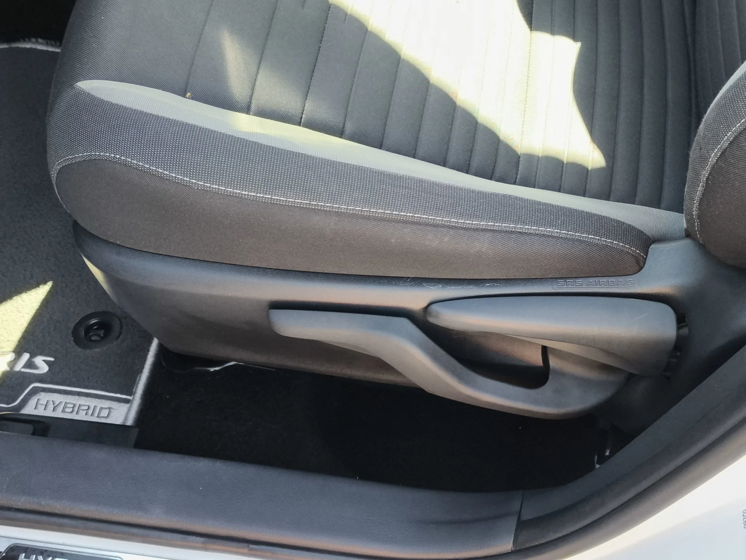 Toyota Auris 140H Hybrid Advance 100 kW (136 CV) - Foto 9