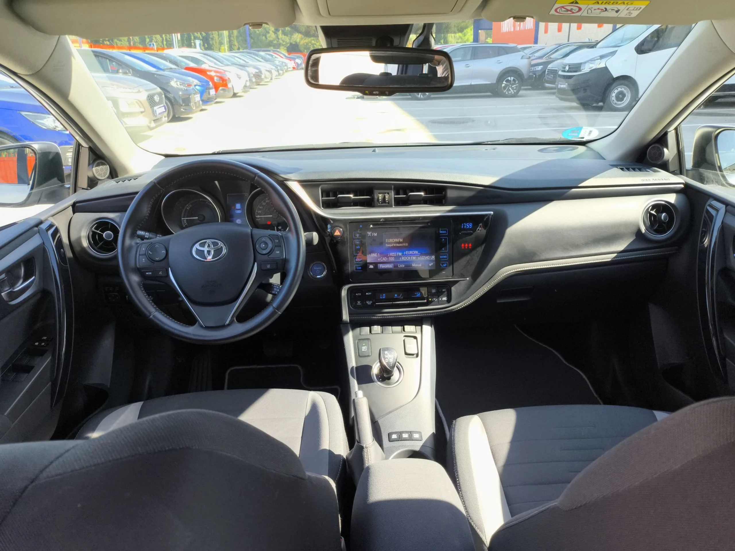Toyota Auris 140H Hybrid Advance 100 kW (136 CV) - Foto 17