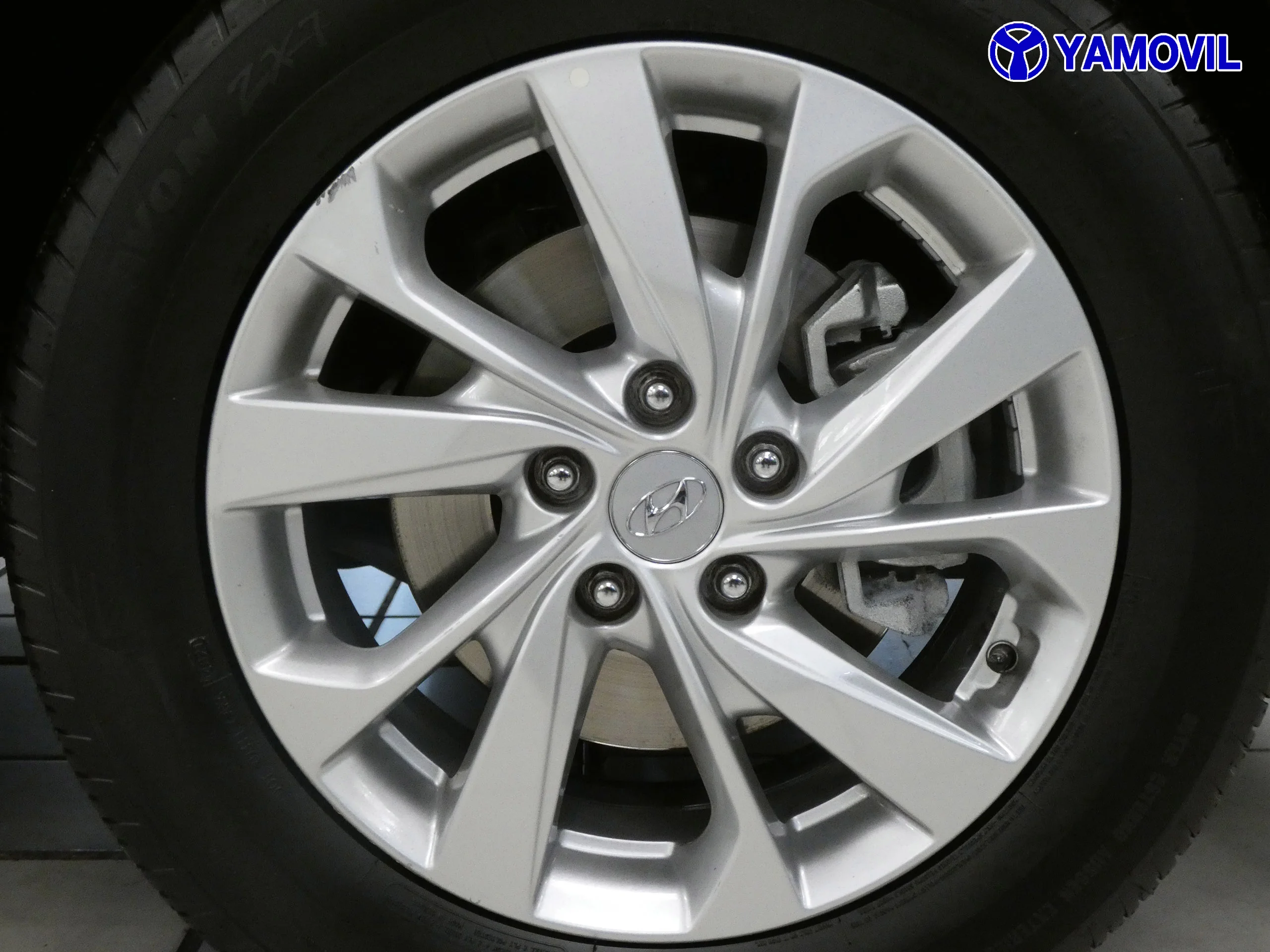 Hyundai Tucson 1.6 CRDI 48V SLE 4X2 5P - Foto 9
