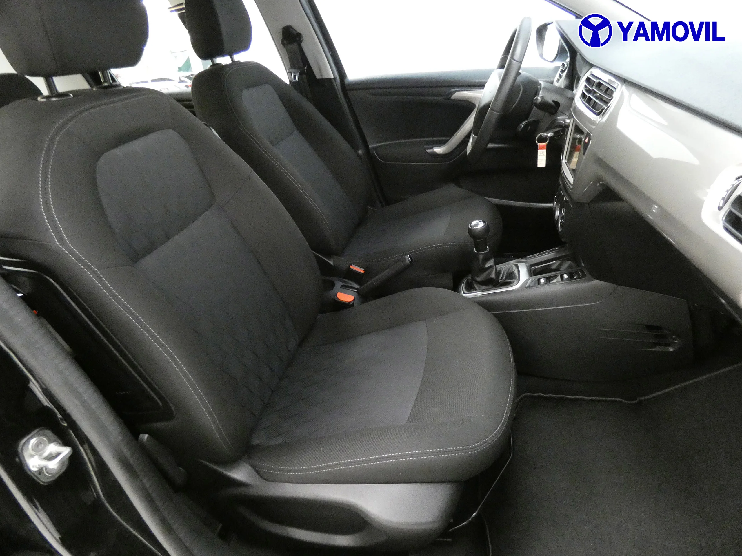 Citroen C-Elysee 1.2 PURETECH SHINE - Foto 13