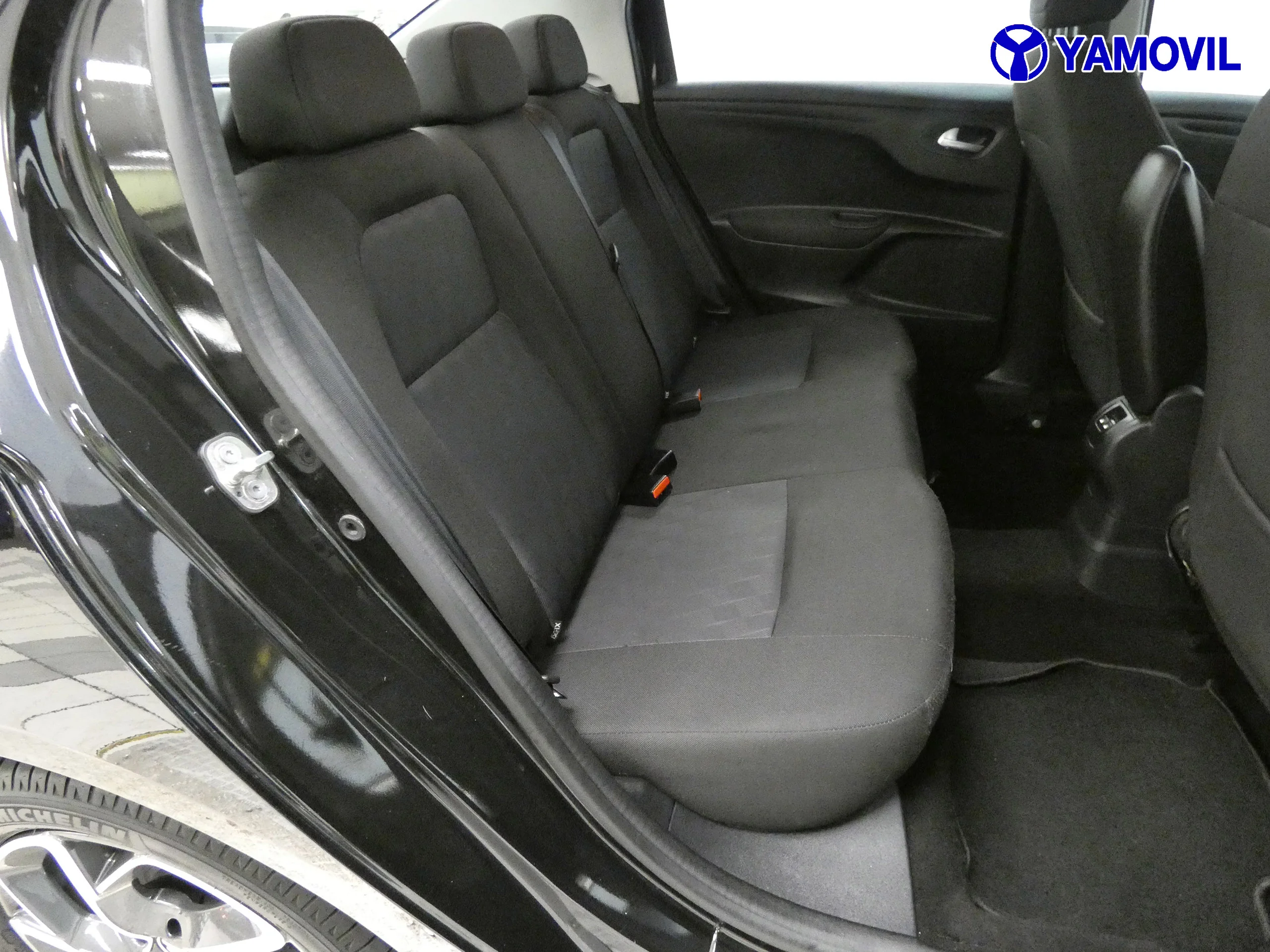 Citroen C-Elysee 1.2 PURETECH SHINE - Foto 15