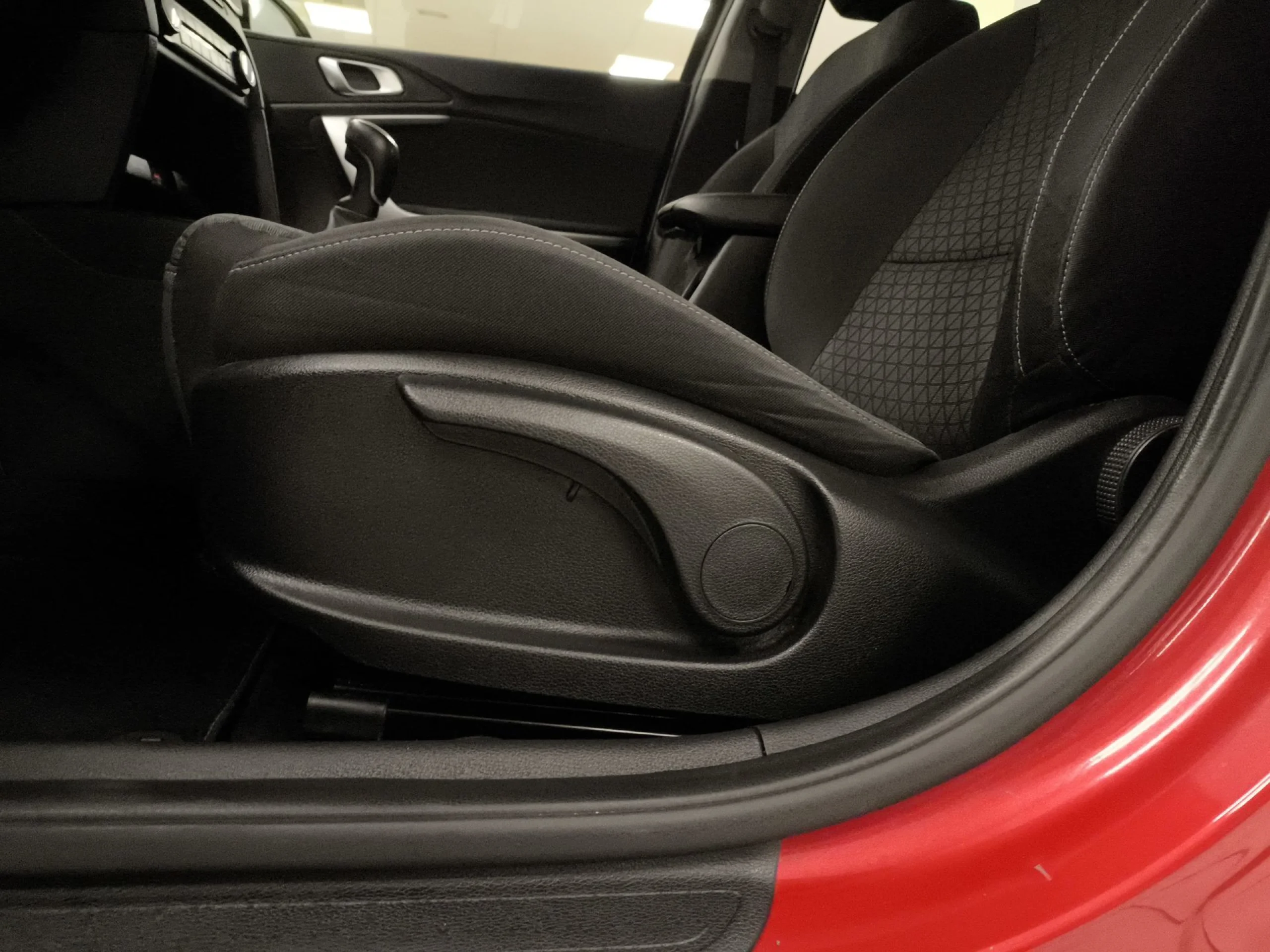 Kia Xceed 1.6 MHEV Drive iMT 100 kW (136 CV) - Foto 9