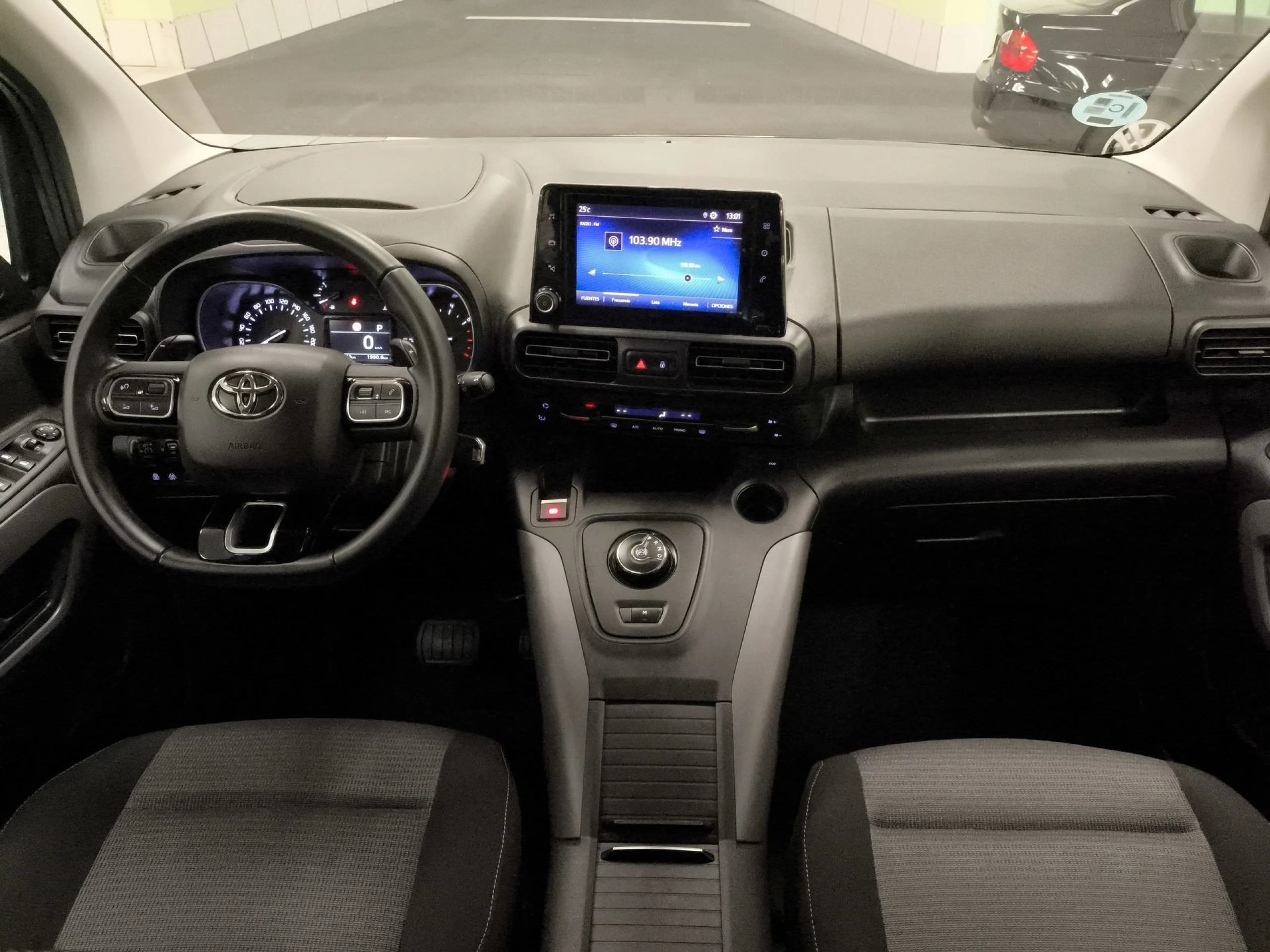 Toyota Proace City Verso 1.2 Family Active L1 Auto 96 kW (131 CV) - Foto 11