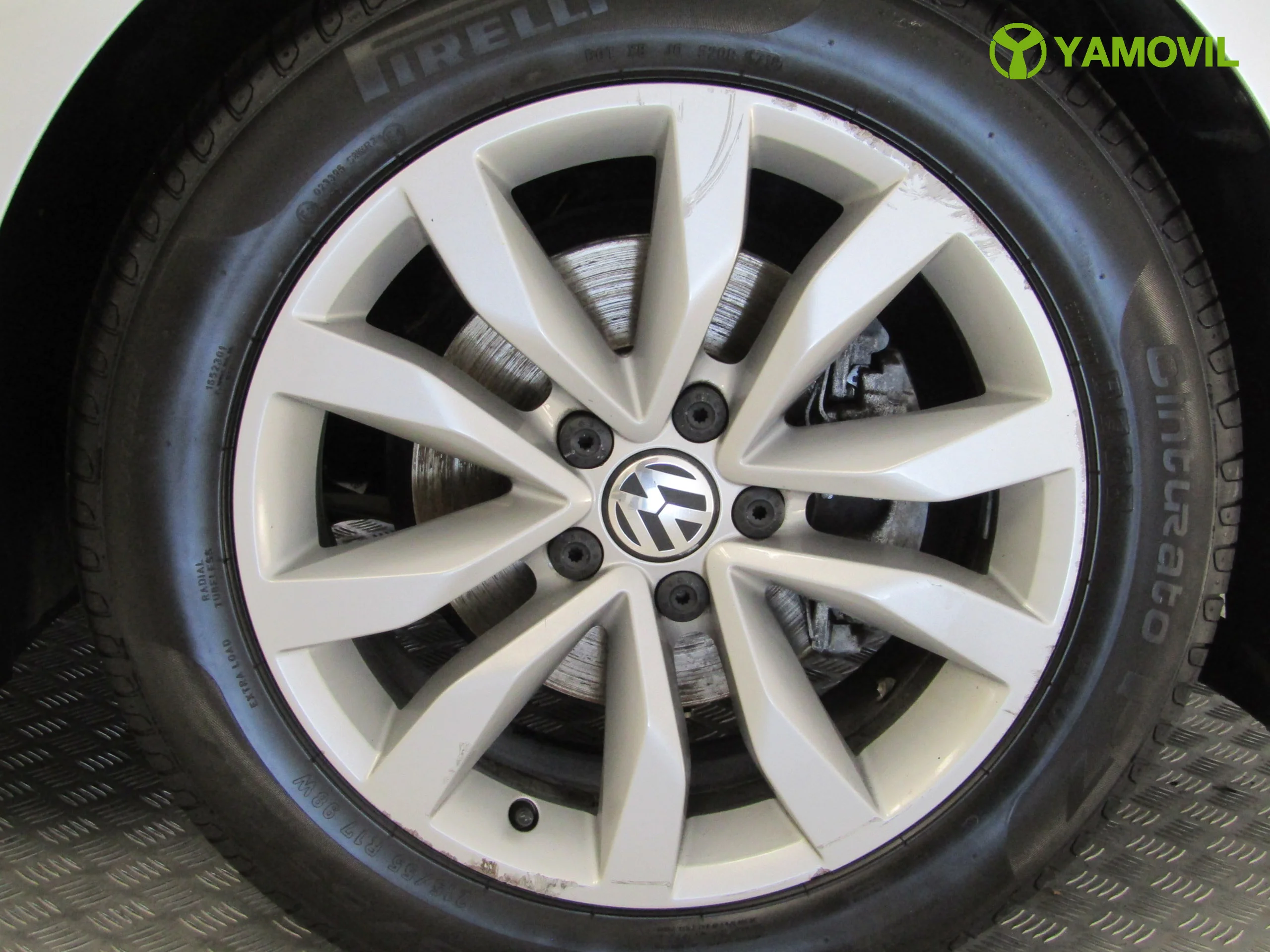 Volkswagen New Beetle 1.6TDI 105CV DESIGN BETTLEMANIA - Foto 12