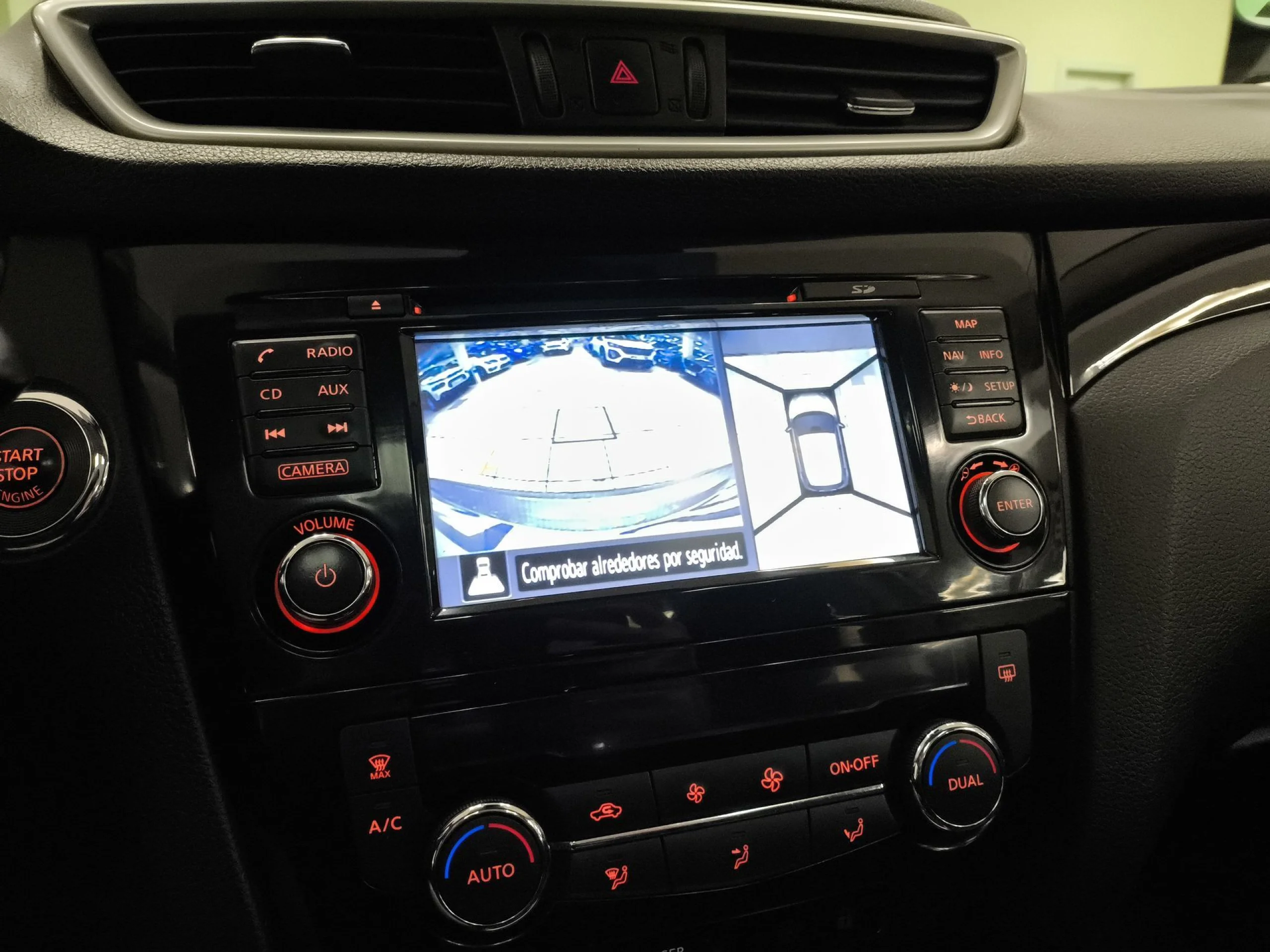 Nissan Qashqai dCi 130 Acenta 4x2 96 kW (130 CV) - Foto 17