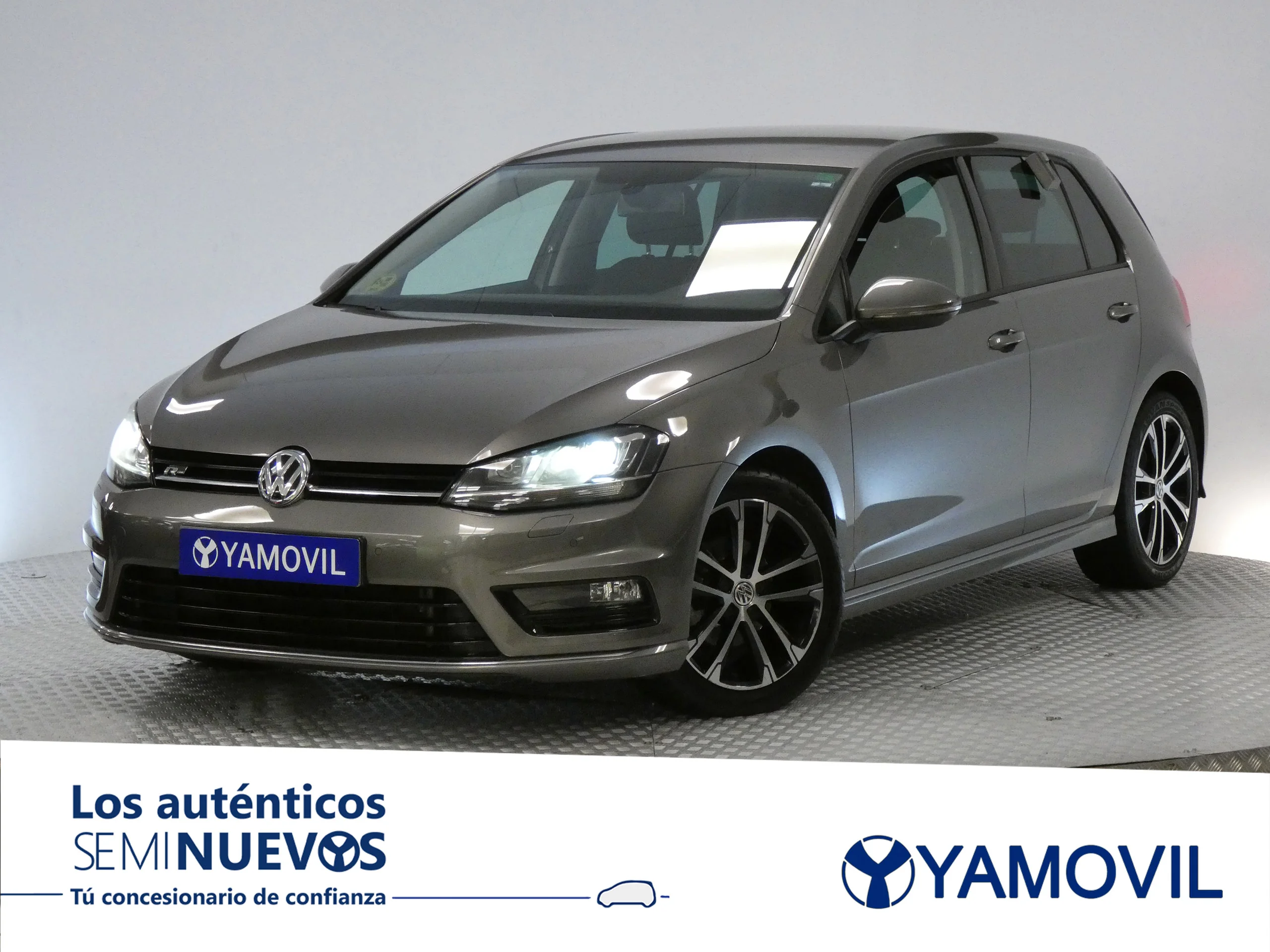 Volkswagen Golf 1.6 TDI DSG R-LINE - Foto 1