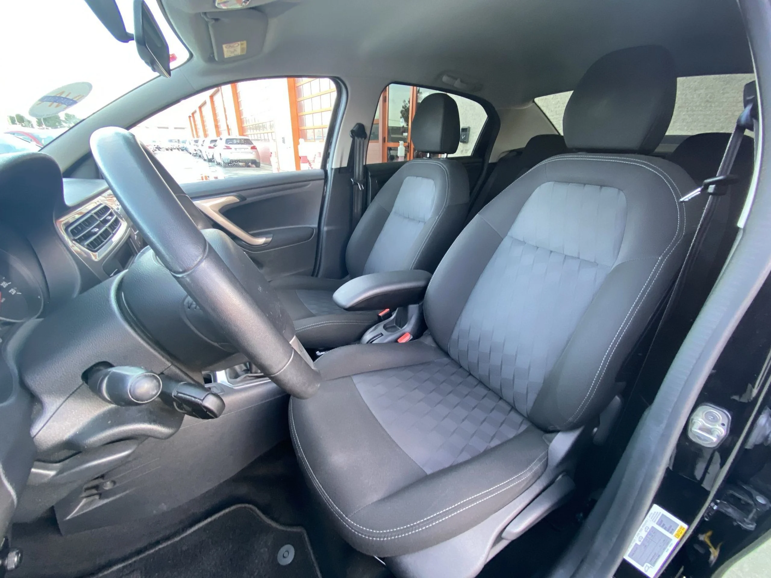 Citroen C-Elysee BlueHDi 100 Exclusive 74 kW (100 CV) - Foto 8