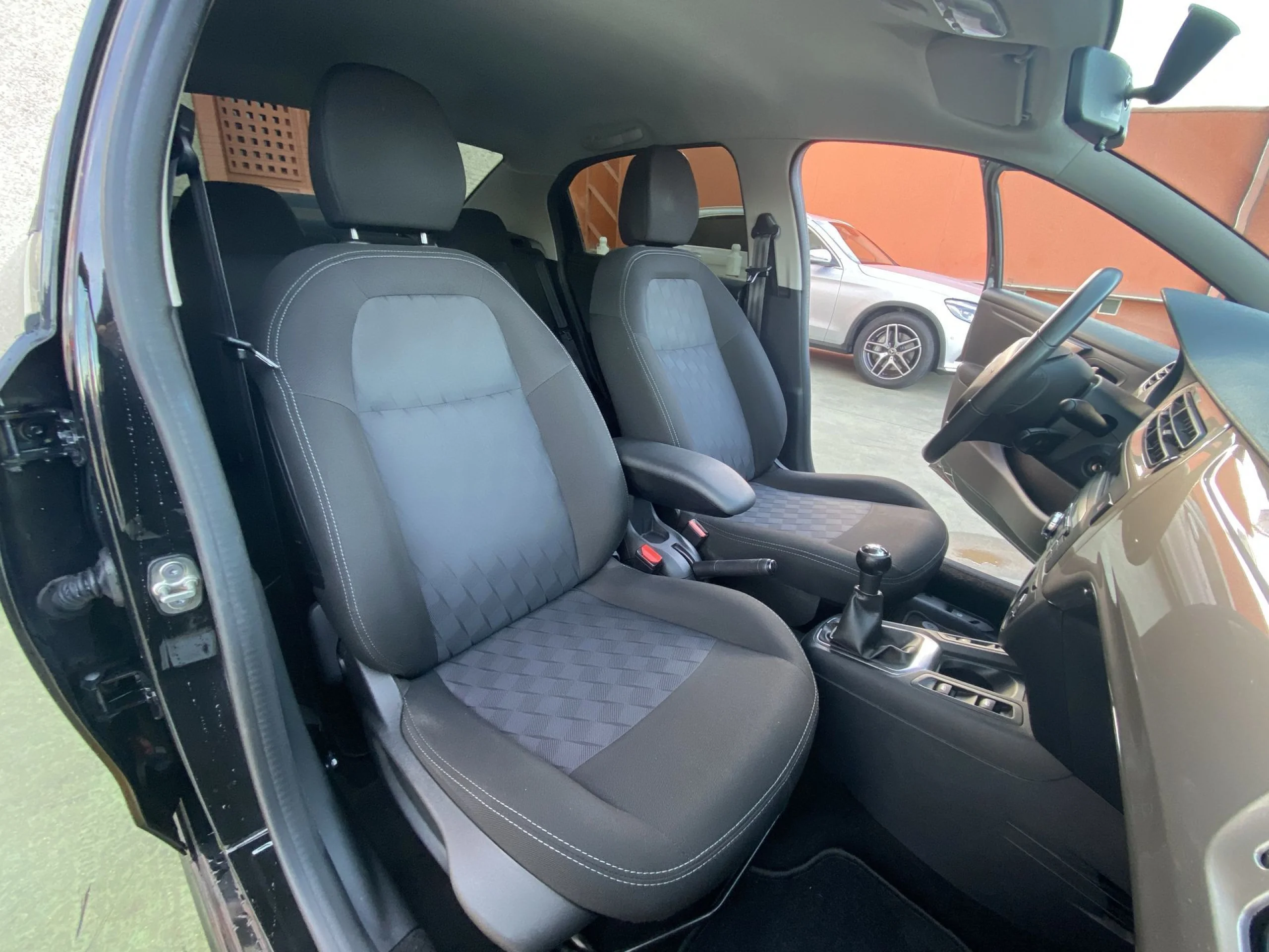 Citroen C-Elysee BlueHDi 100 Exclusive 74 kW (100 CV) - Foto 18