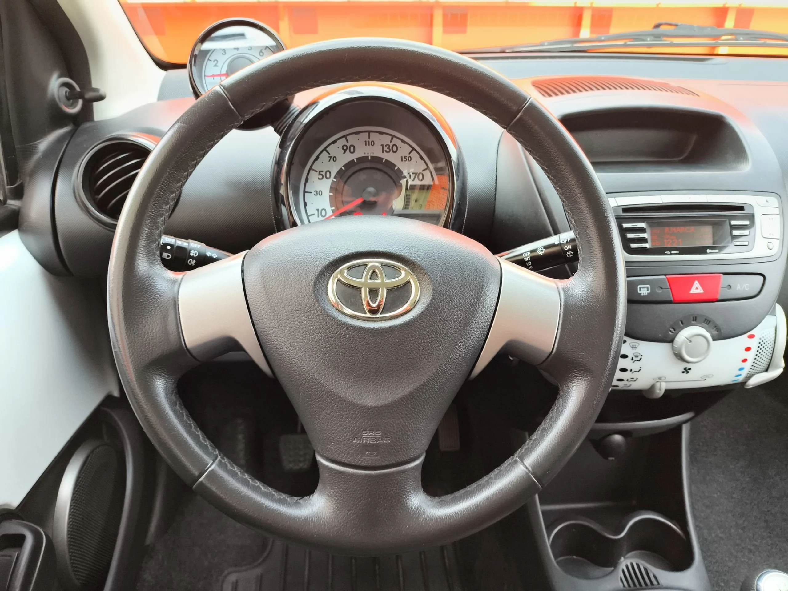 Toyota Aygo 70 City 50 kW (68 CV) - Foto 13