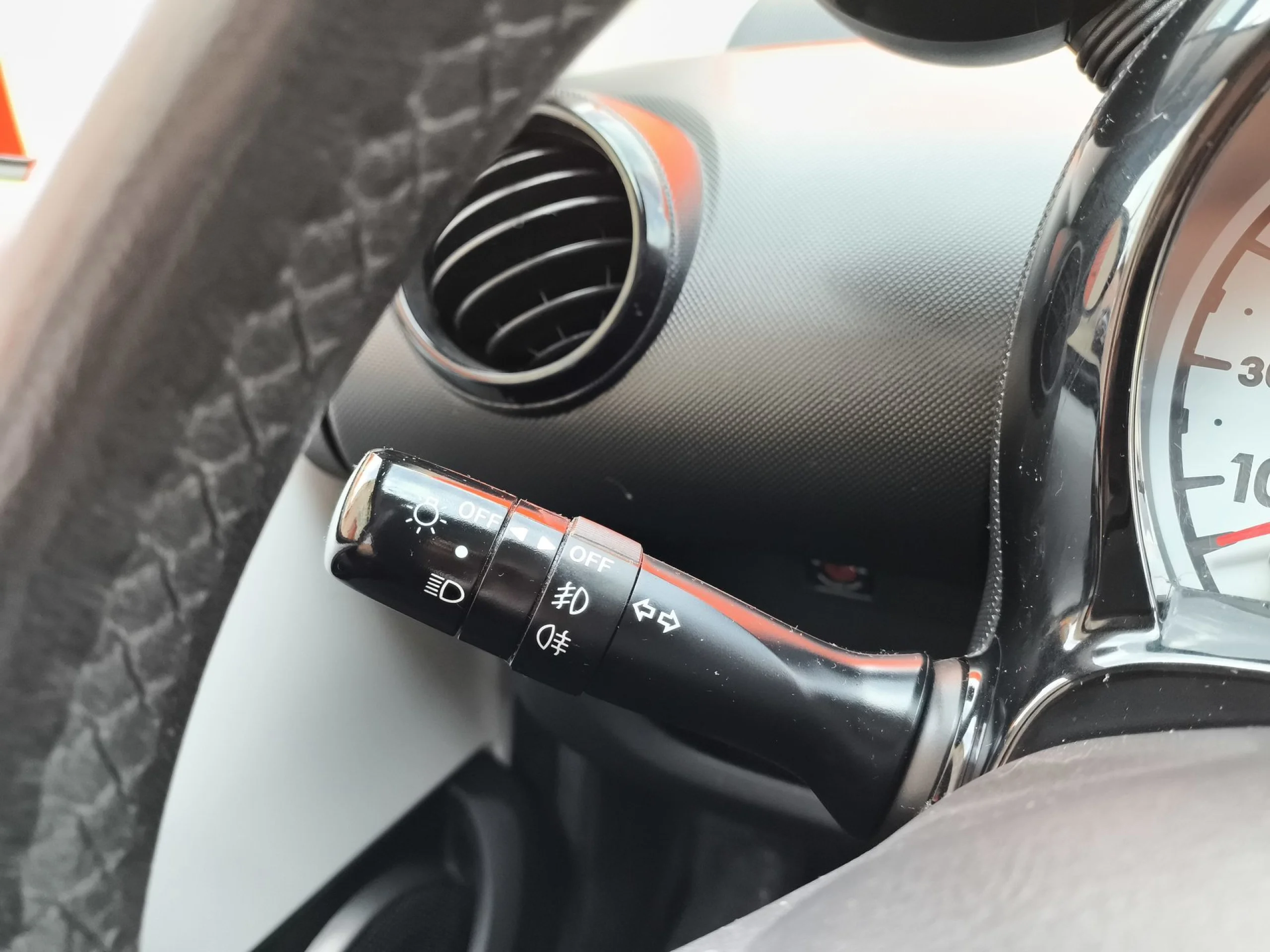 Toyota Aygo 70 City 50 kW (68 CV) - Foto 14