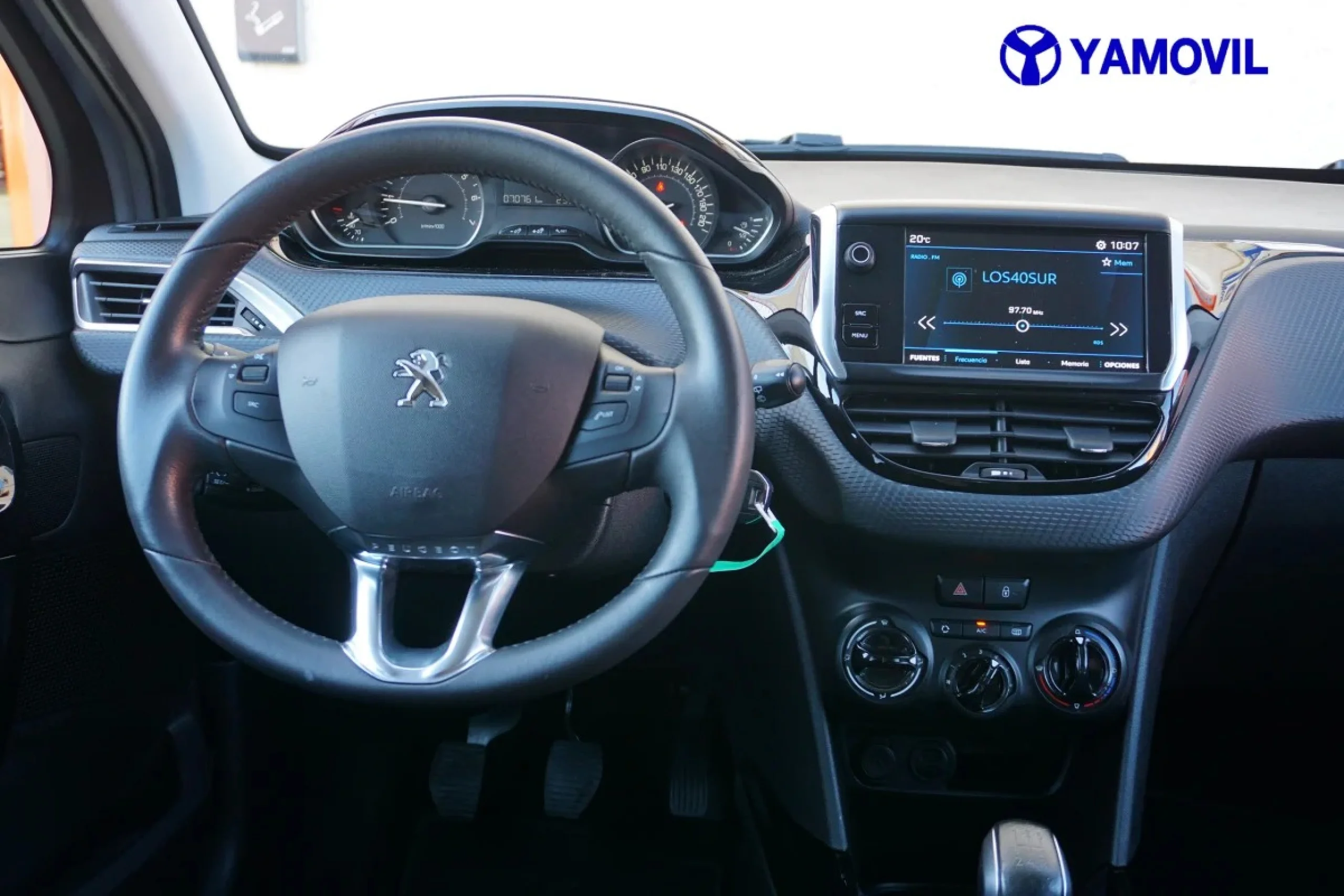 Peugeot 2008 SUV PureTech Signature 60 kW (82 CV) - Foto 17
