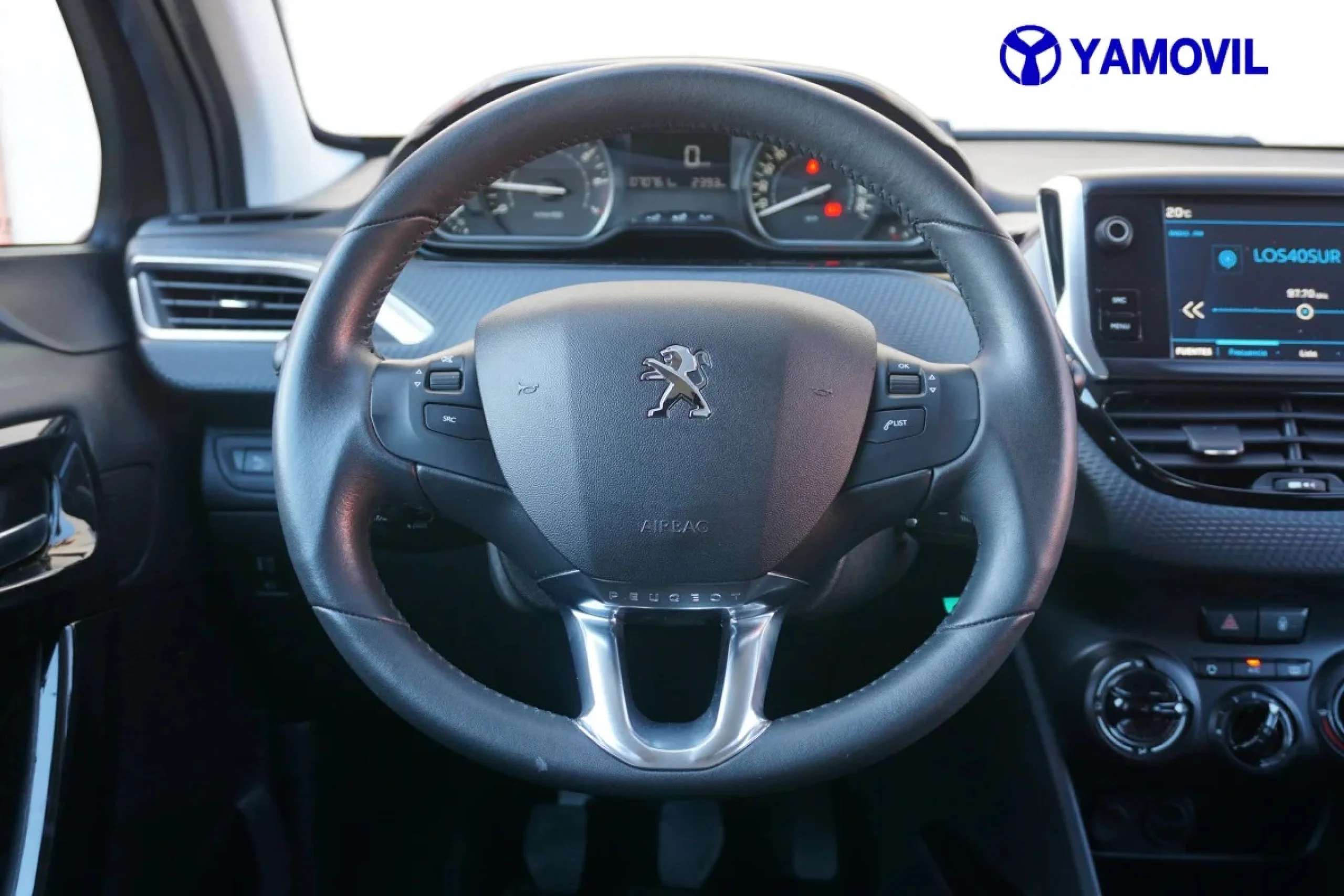 Peugeot 2008 SUV PureTech Signature 60 kW (82 CV) - Foto 18