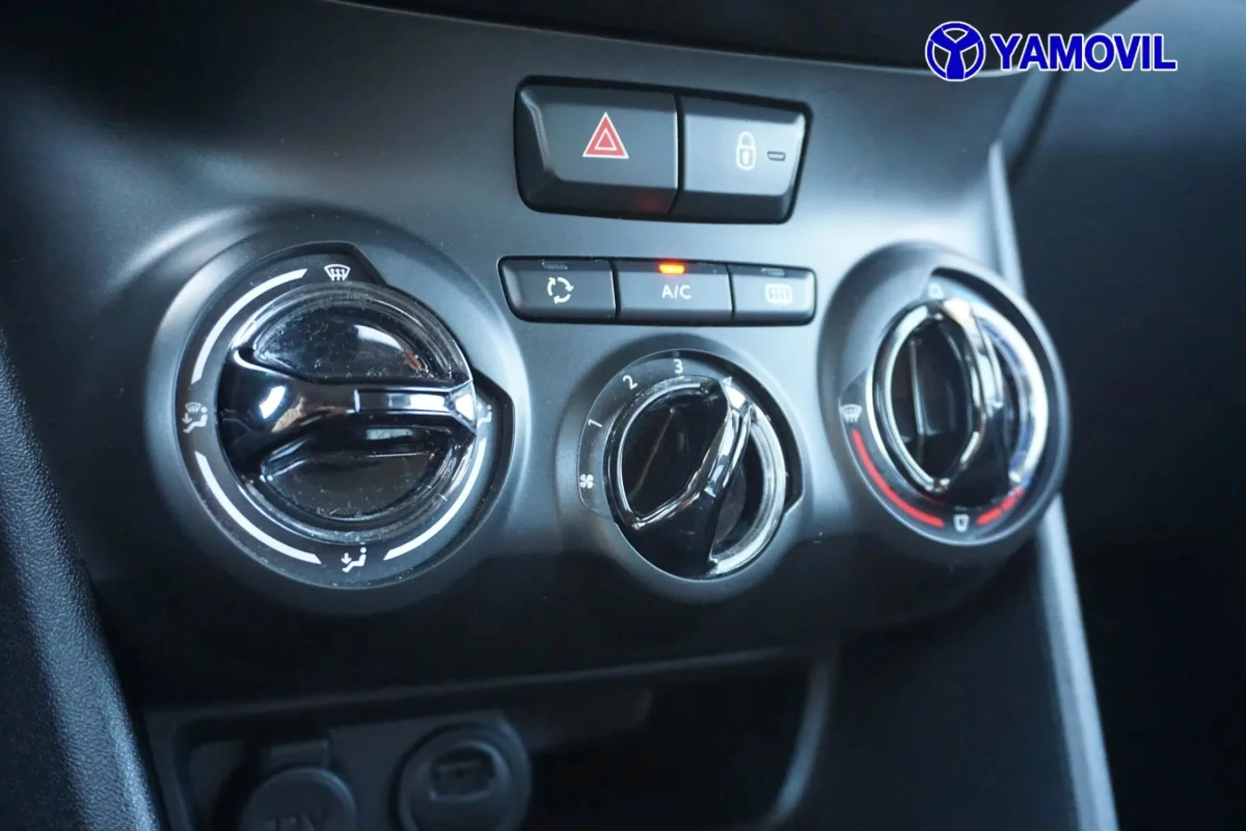 Peugeot 2008 SUV PureTech Signature 60 kW (82 CV) - Foto 26