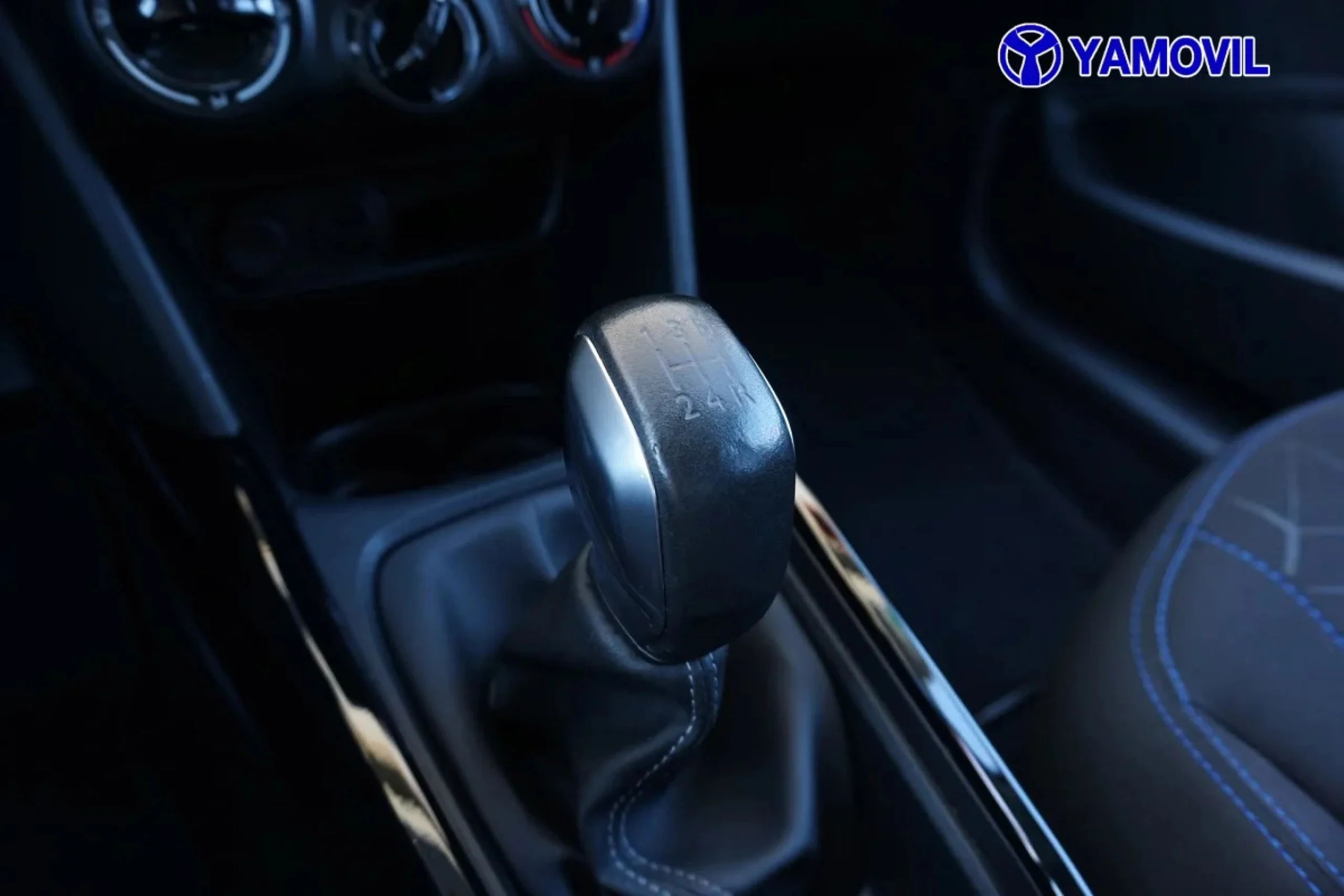 Peugeot 2008 SUV PureTech Signature 60 kW (82 CV) - Foto 27