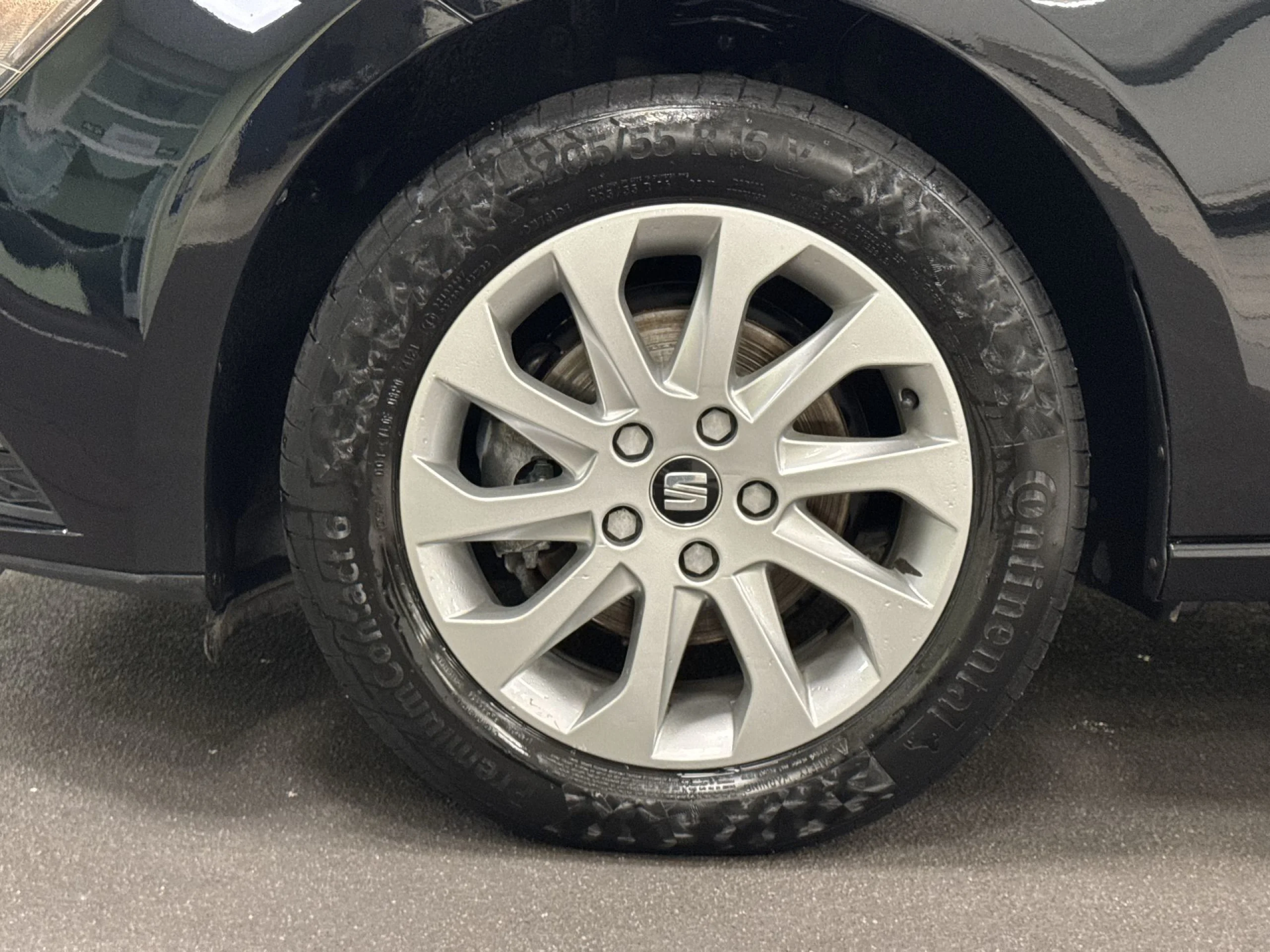 Seat León 1.6 TDI SANDS Style 77 kW (105 CV) - Foto 7