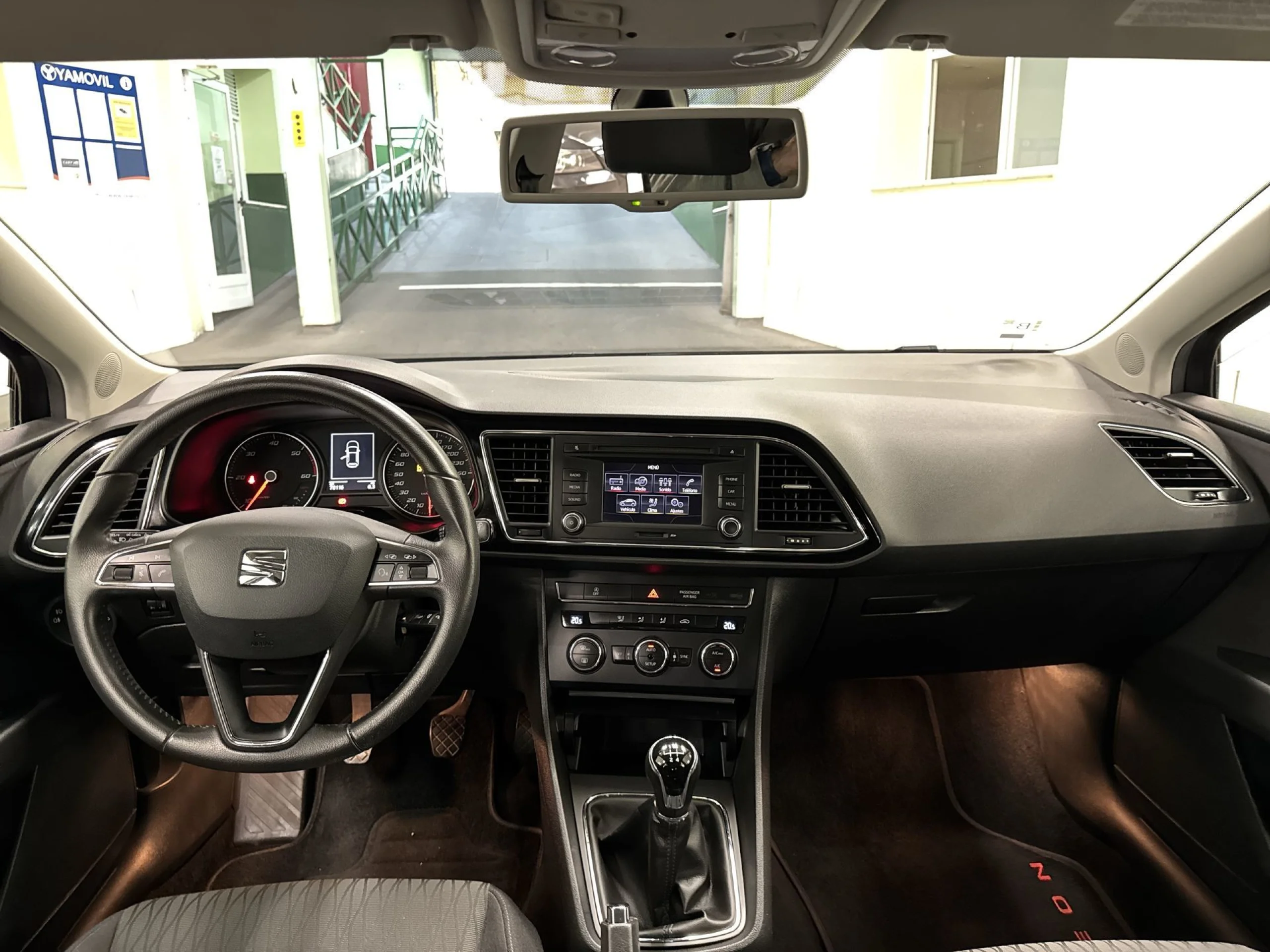 Seat León 1.6 TDI SANDS Style 77 kW (105 CV) - Foto 11