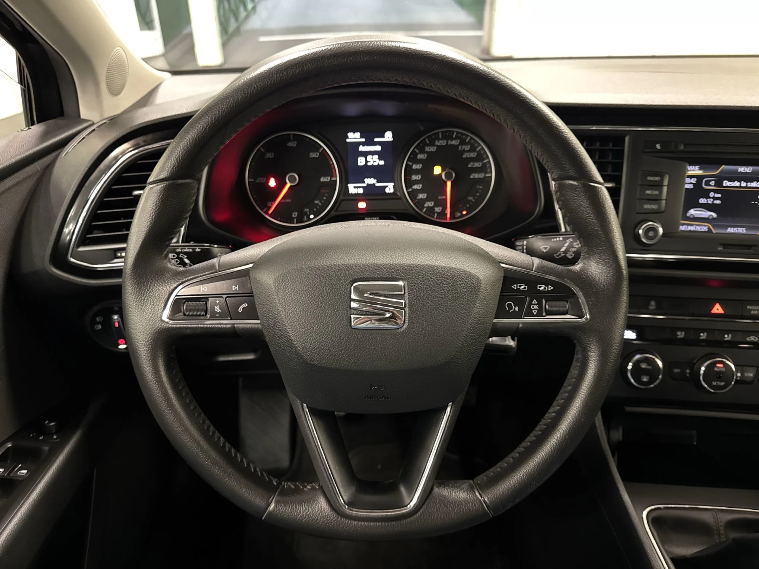 Seat León 1.6 TDI SANDS Style 77 kW (105 CV) - Foto 13