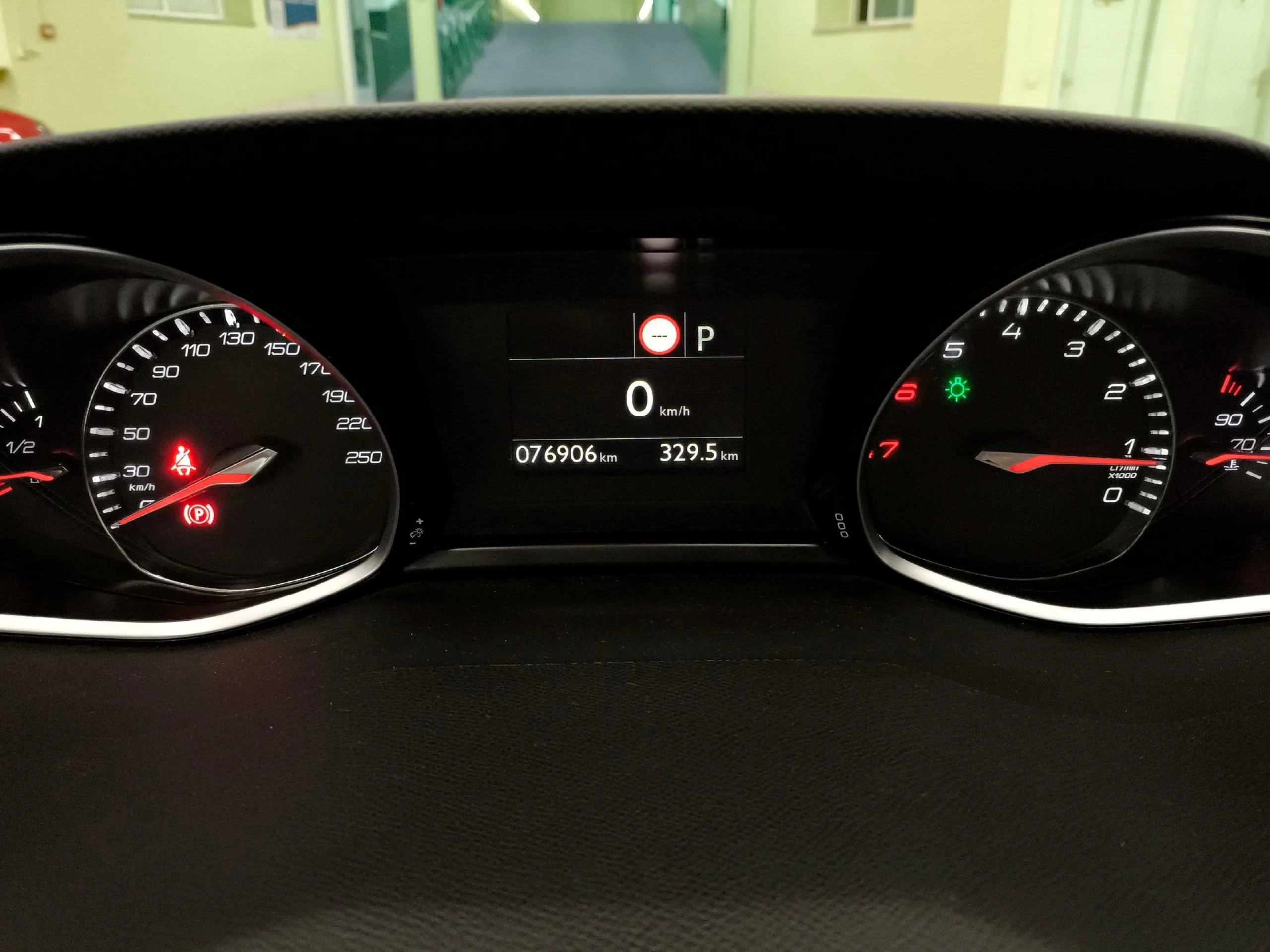 Peugeot 308 PureTech 130 SANDS Style EAT8 96 kW (130 CV) - Foto 12