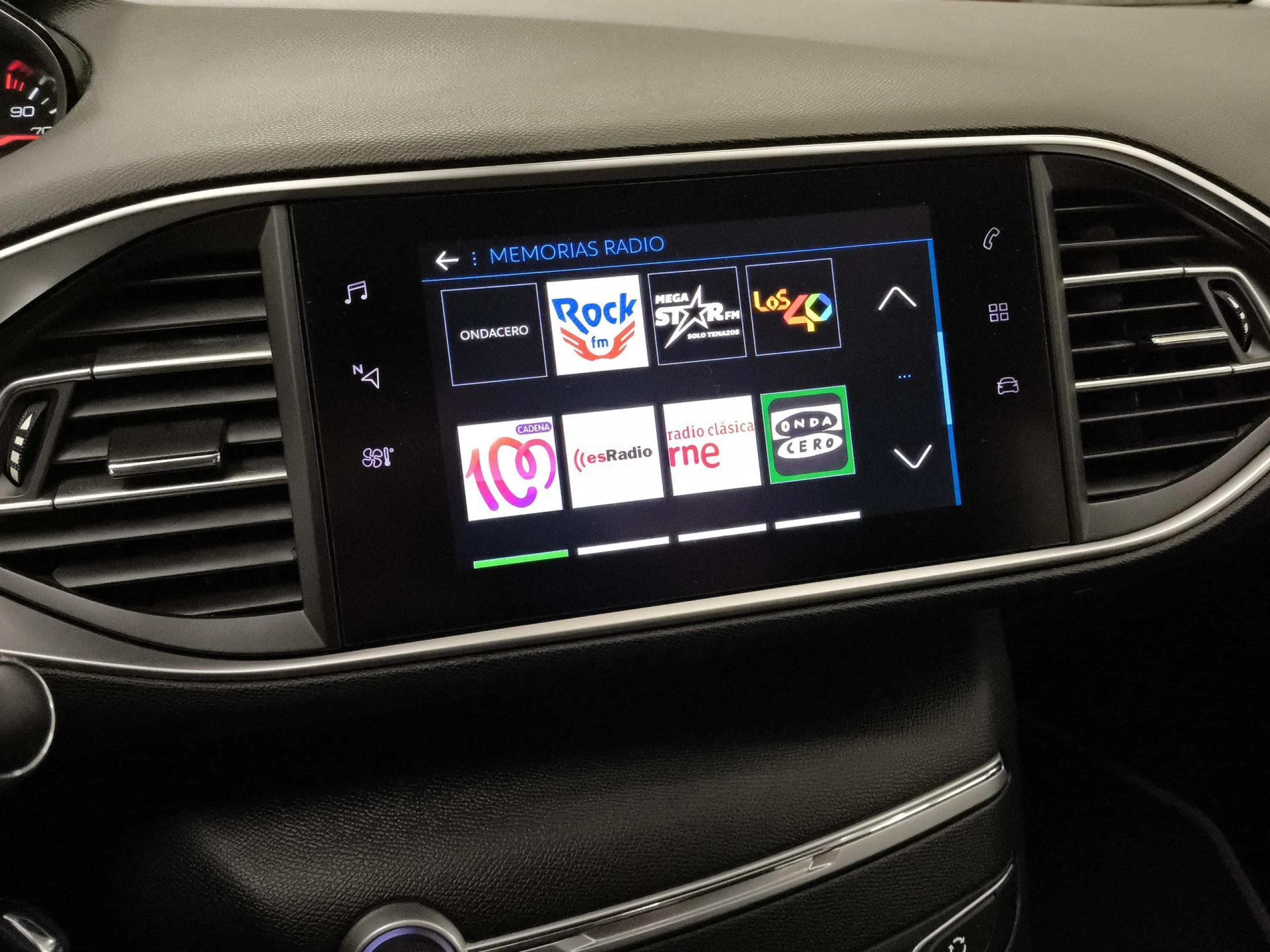 Peugeot 308 PureTech 130 SANDS Style EAT8 96 kW (130 CV) - Foto 13