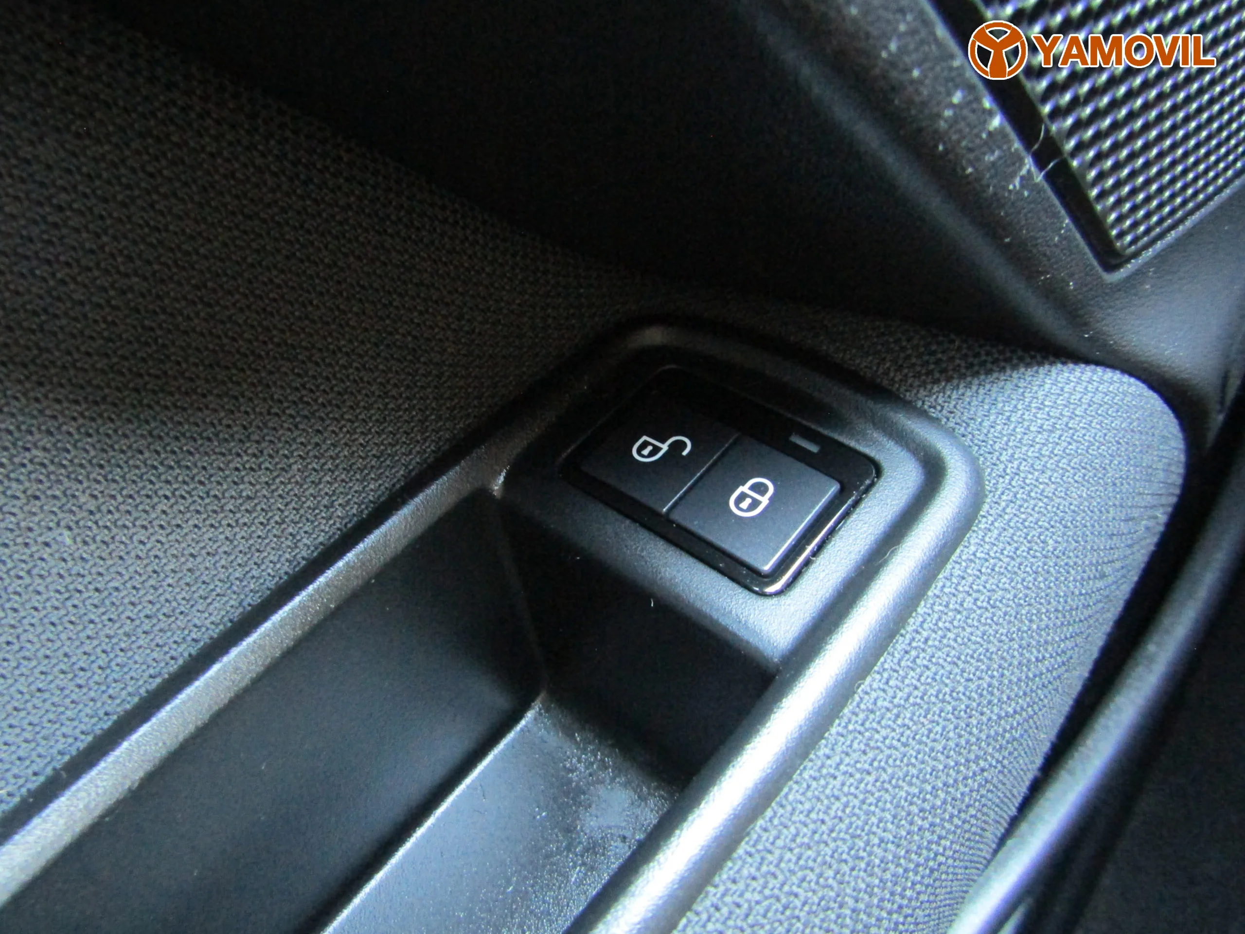 Jaguar XE 2.0d PURE - Foto 27
