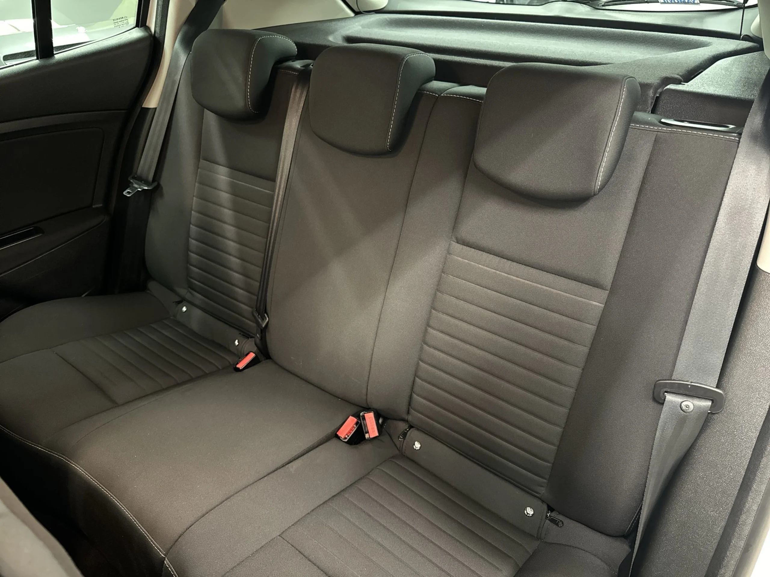 Renault Megane Limited dCi 70 kW (95 CV) - Foto 17