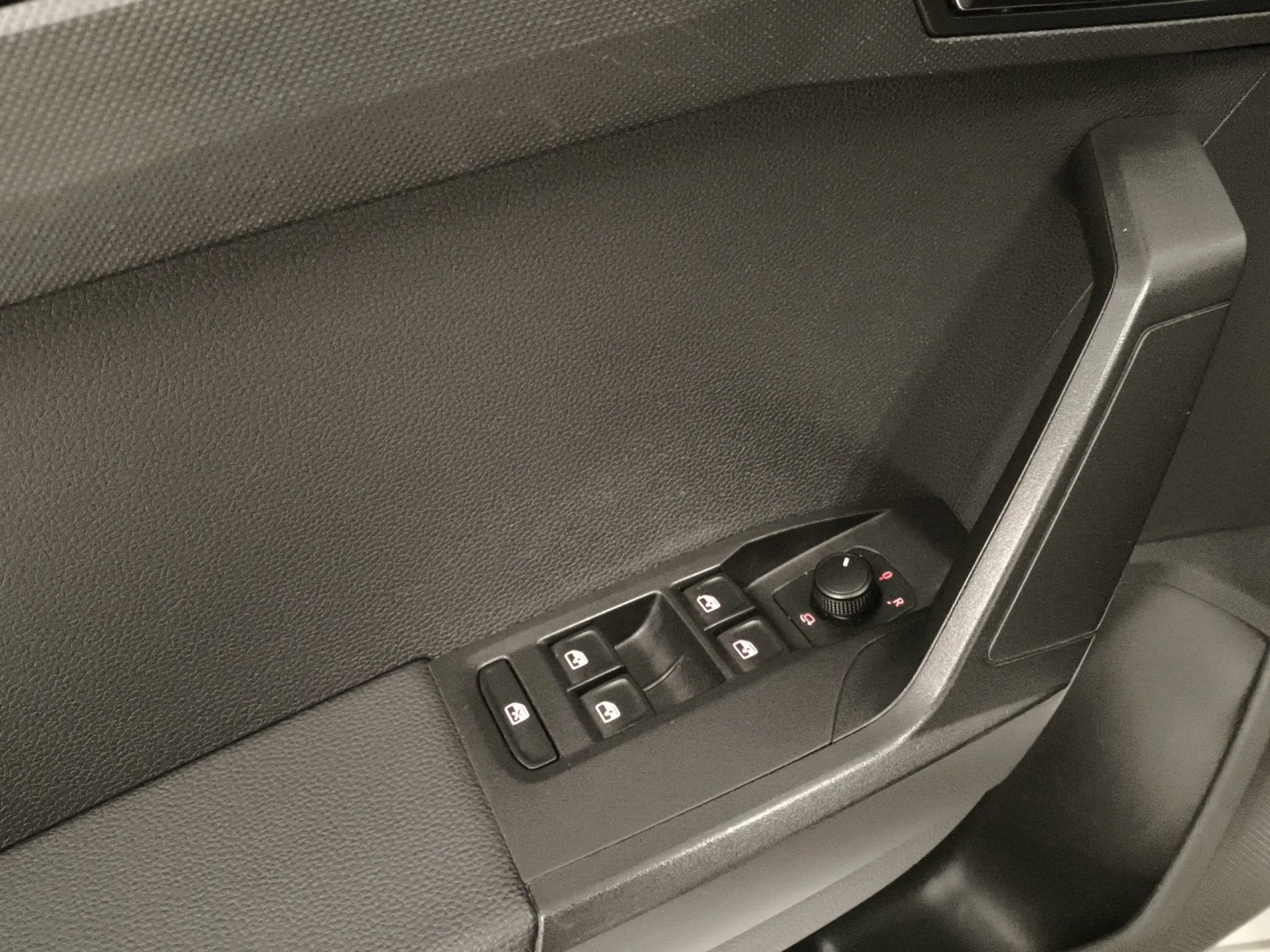 Seat Arona 1.0 TSI Ecomotive SANDS Style Edition 70 kW (95 CV) - Foto 10