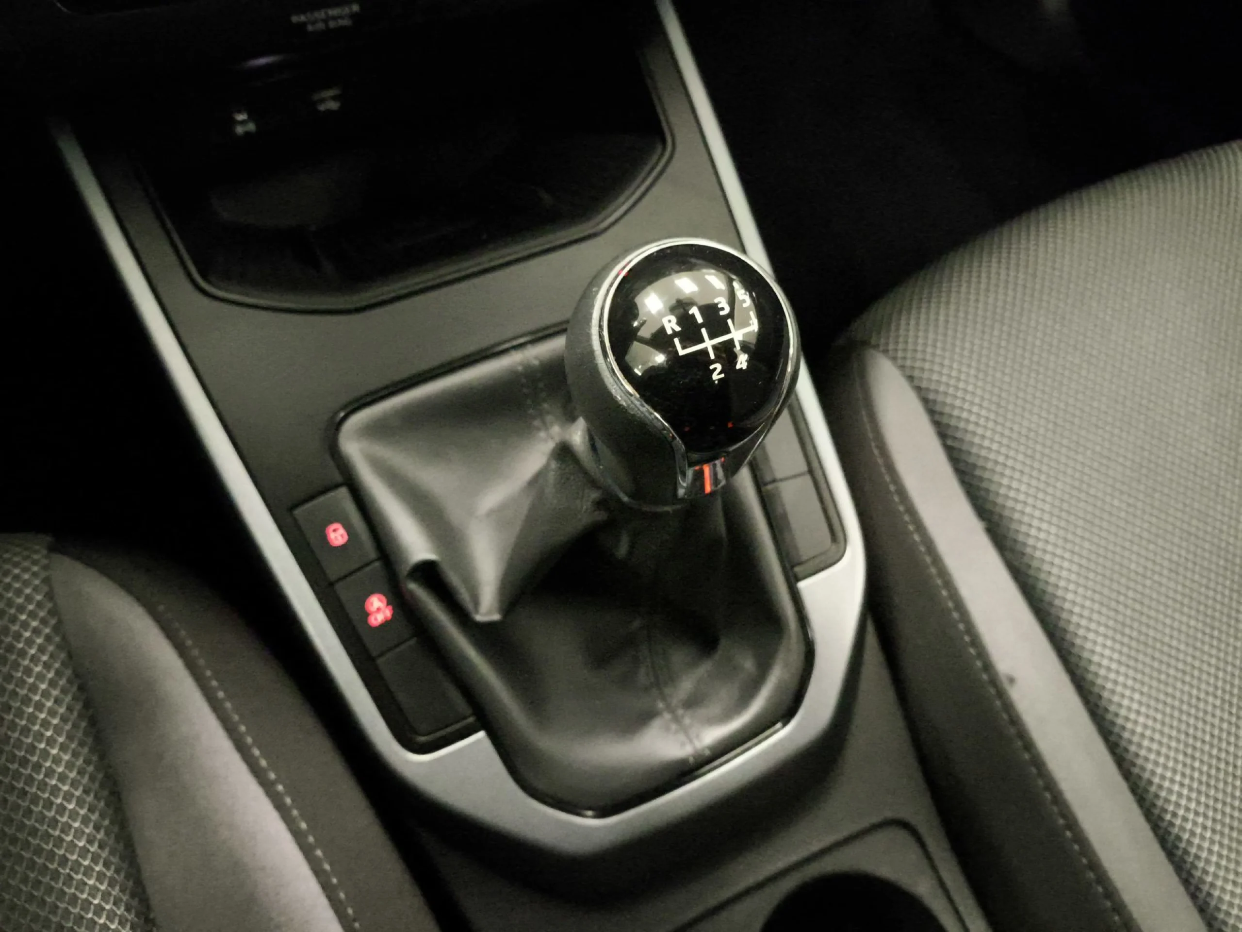 Seat Arona 1.0 TSI Ecomotive SANDS Style Edition 70 kW (95 CV) - Foto 15