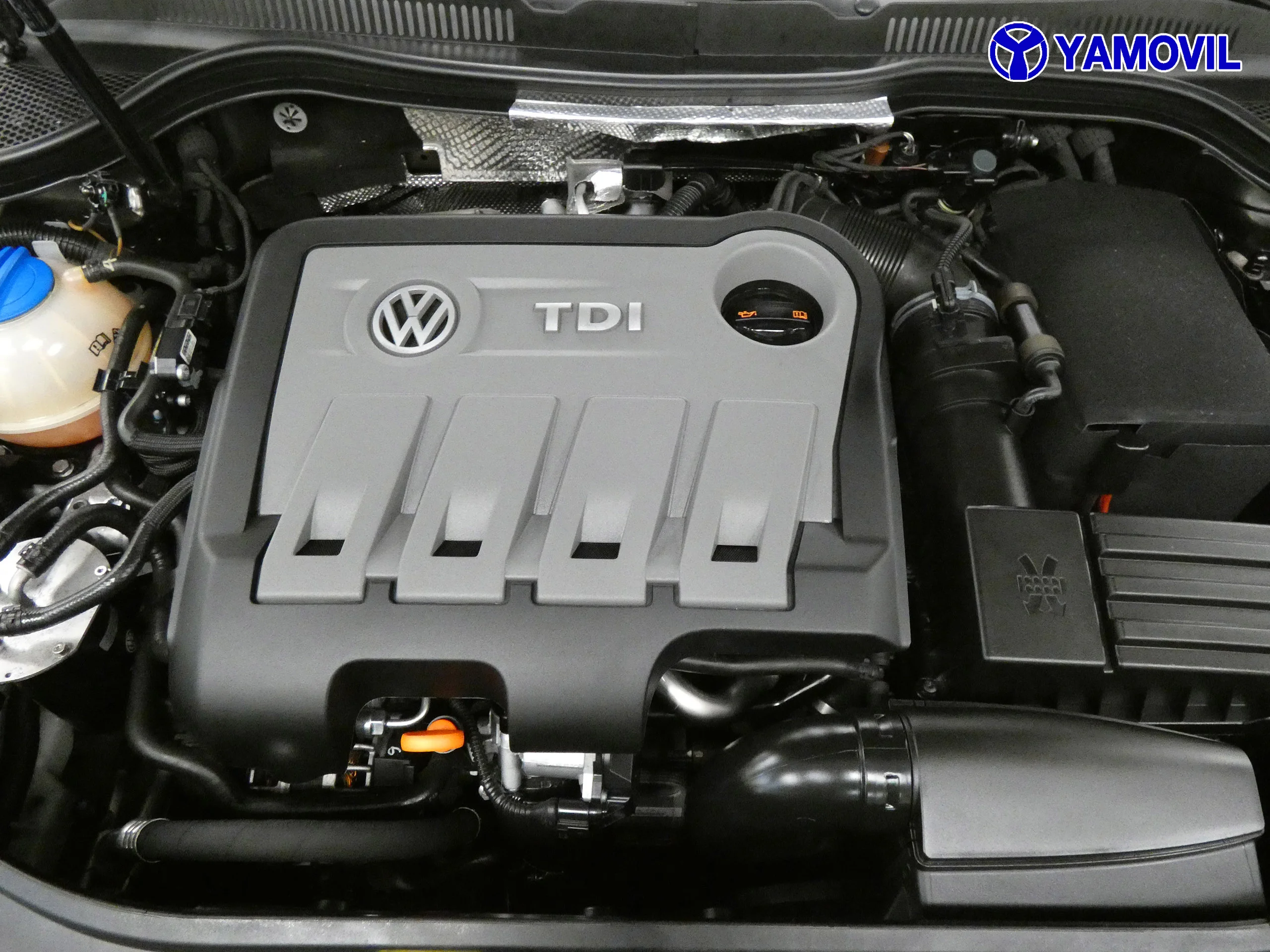 Volkswagen CC 2.0 TDI R-LINE BLUEMOTION TECH 4P - Foto 8