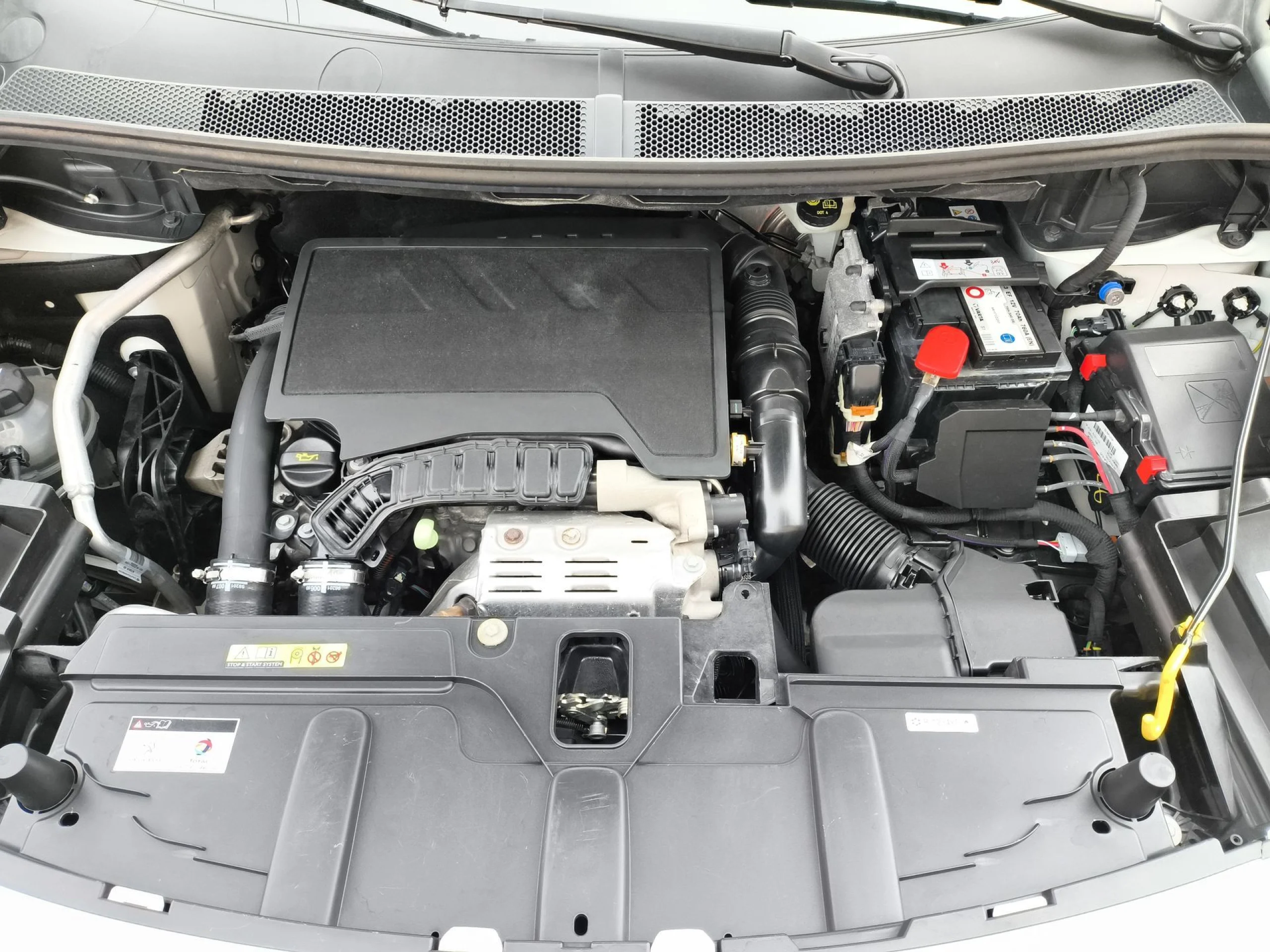 Peugeot 3008 PureTech 130 SANDS GT Line 96 kW (130 CV) - Foto 22