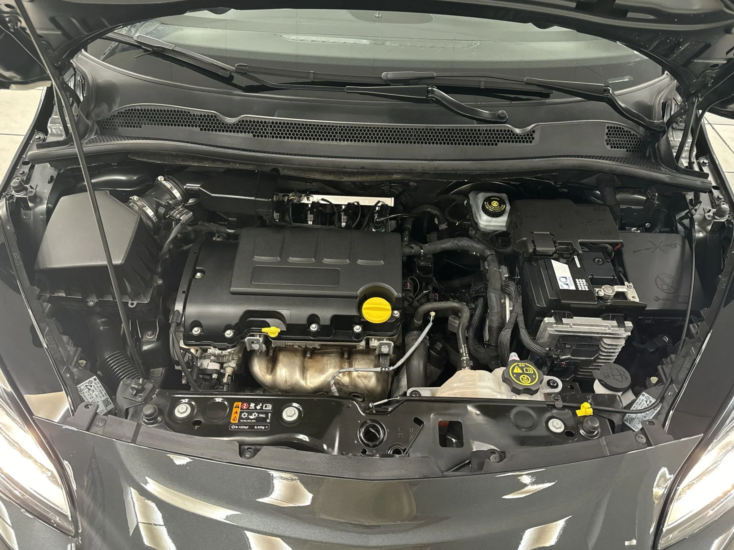 Opel Corsa 1.4 GLP Selective 66 kW (90 CV) - Foto 20