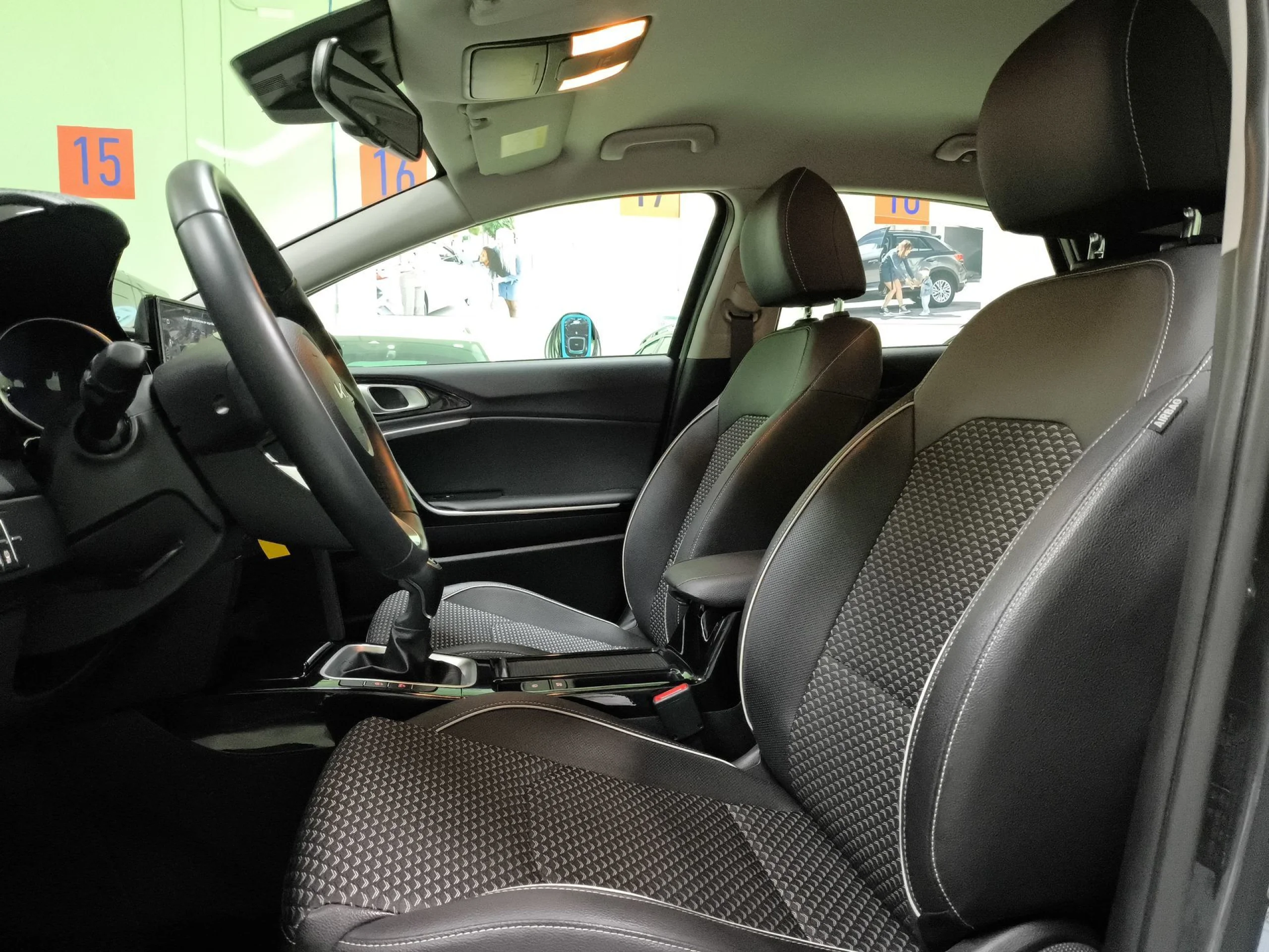 Kia Xceed 1.0 T-GDi Tech 88 kW (120 CV) - Foto 8