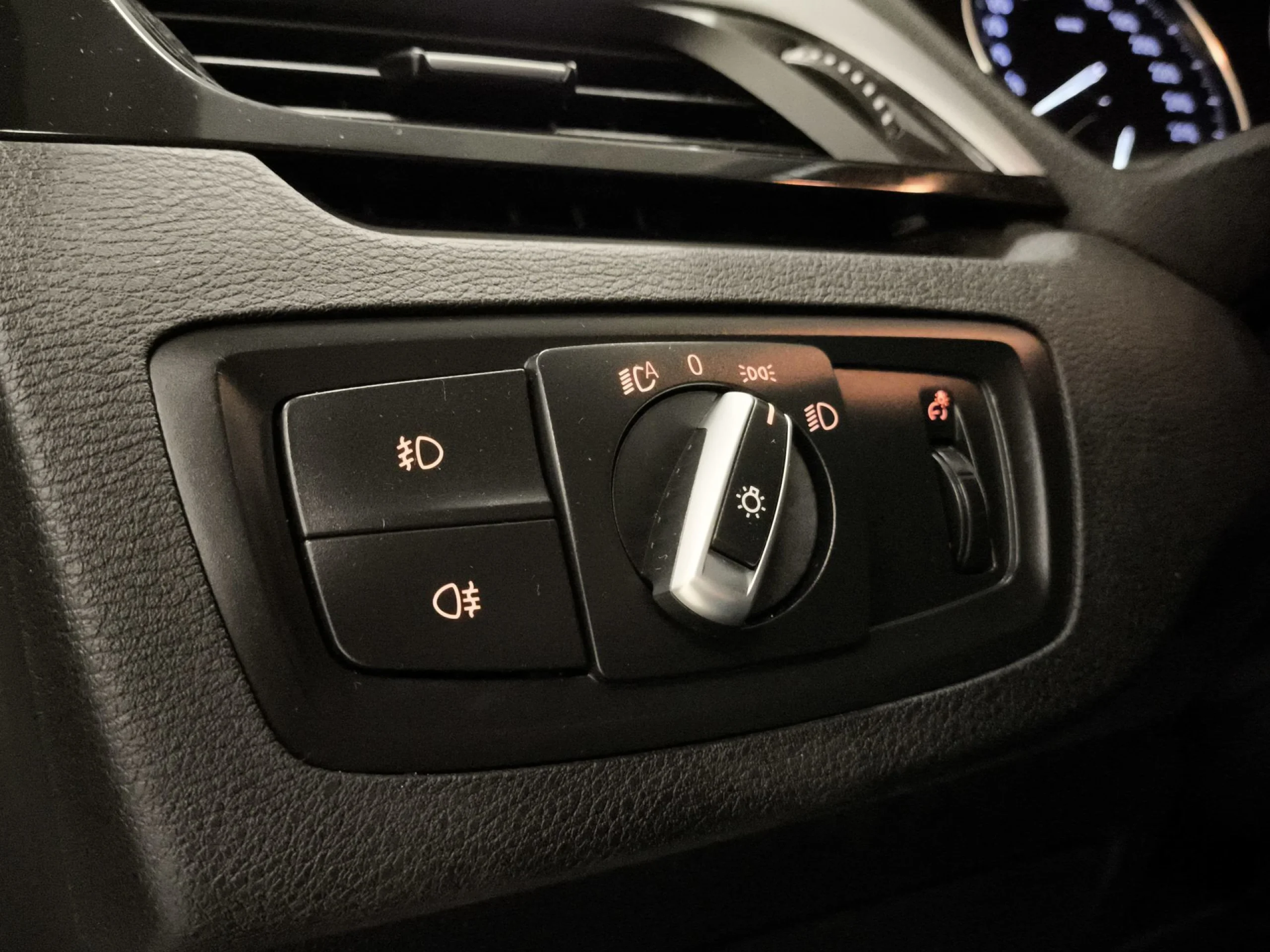 BMW X1 sDrive16d 85 kW (116 CV) - Foto 12