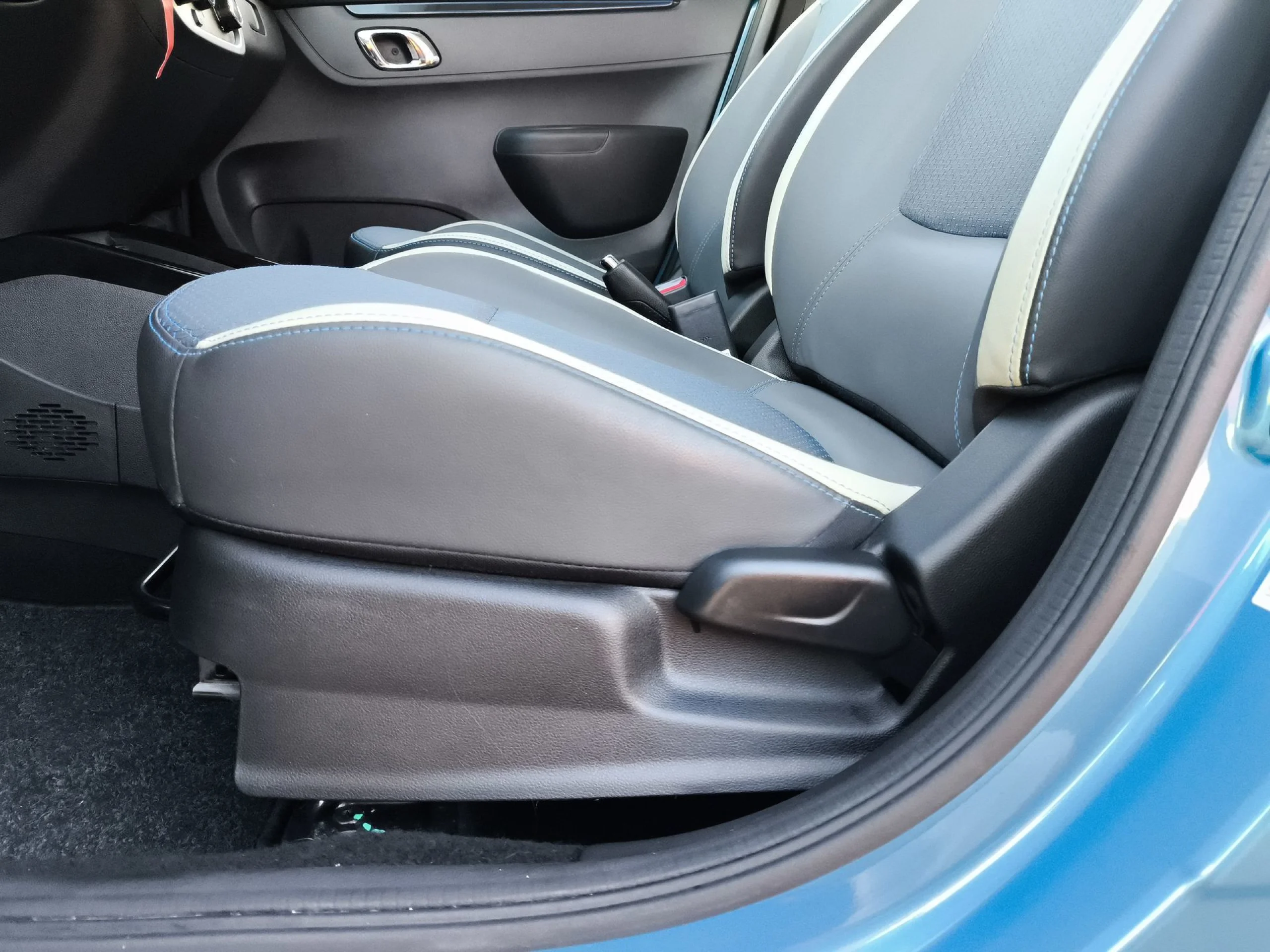 Dacia Spring Comfort Plus Electric 33 kW (45 CV) - Foto 9