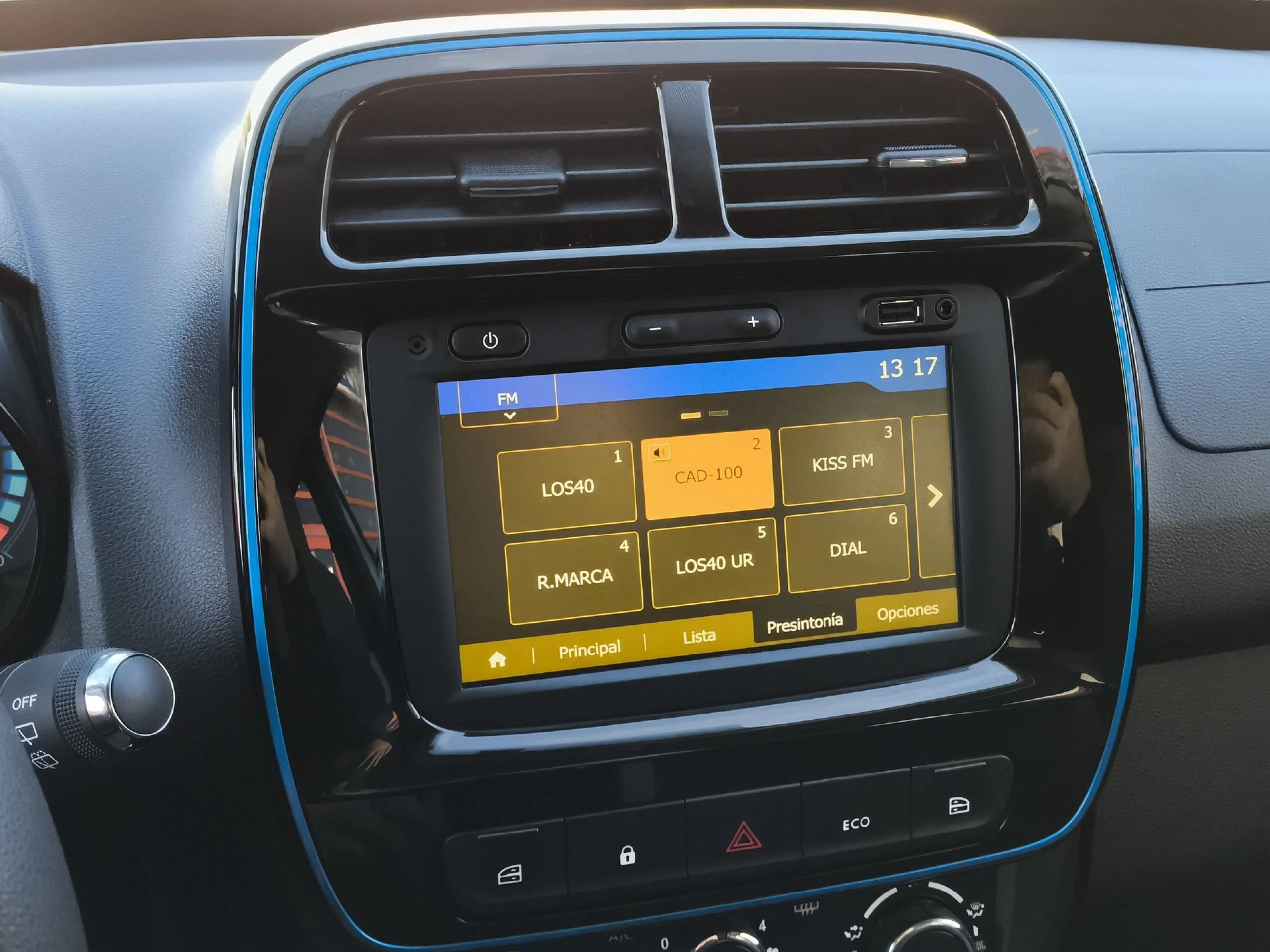 Dacia Spring Comfort Plus Electric 33 kW (45 CV) - Foto 13