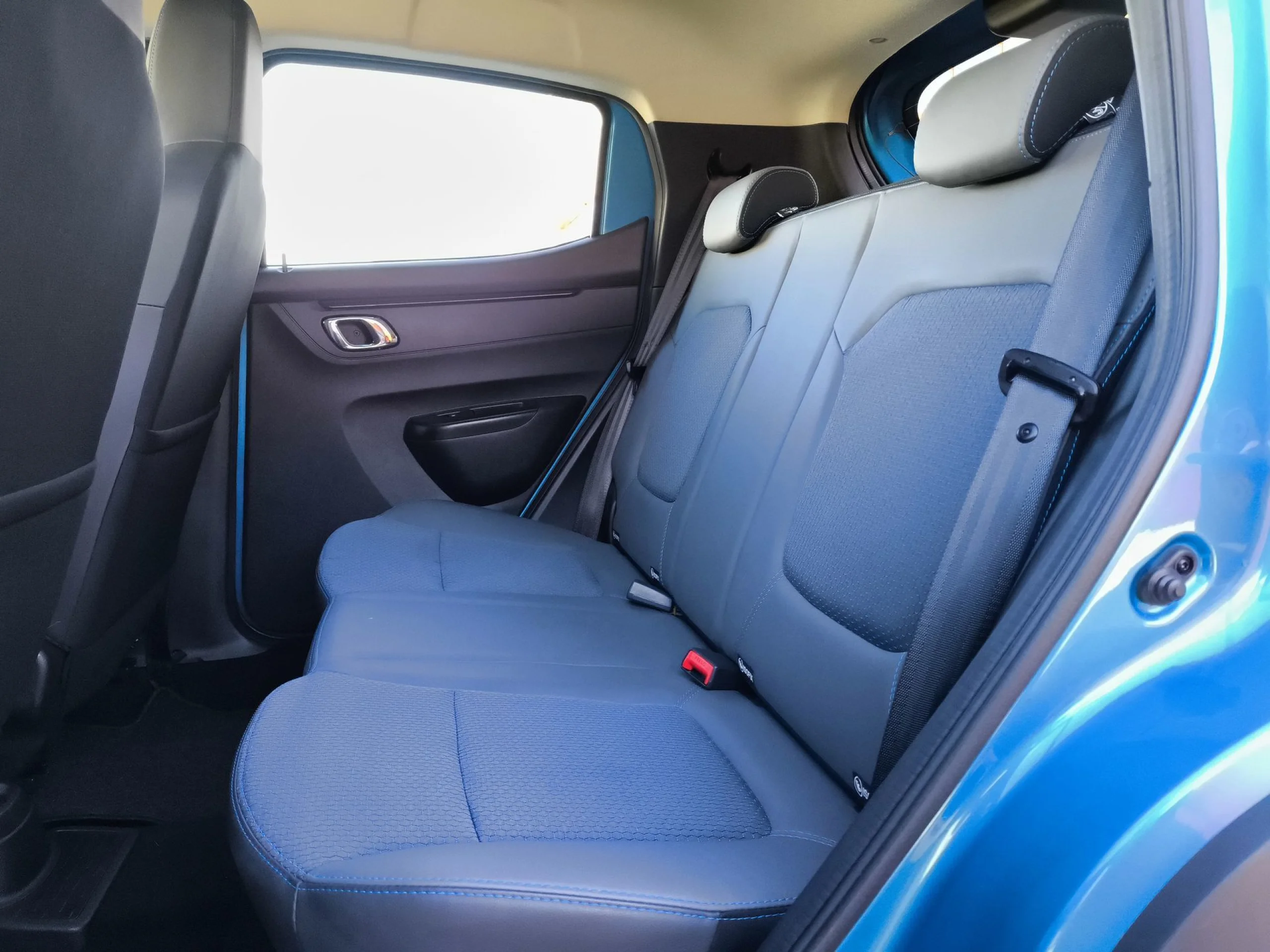 Dacia Spring Comfort Plus Electric 33 kW (45 CV) - Foto 19