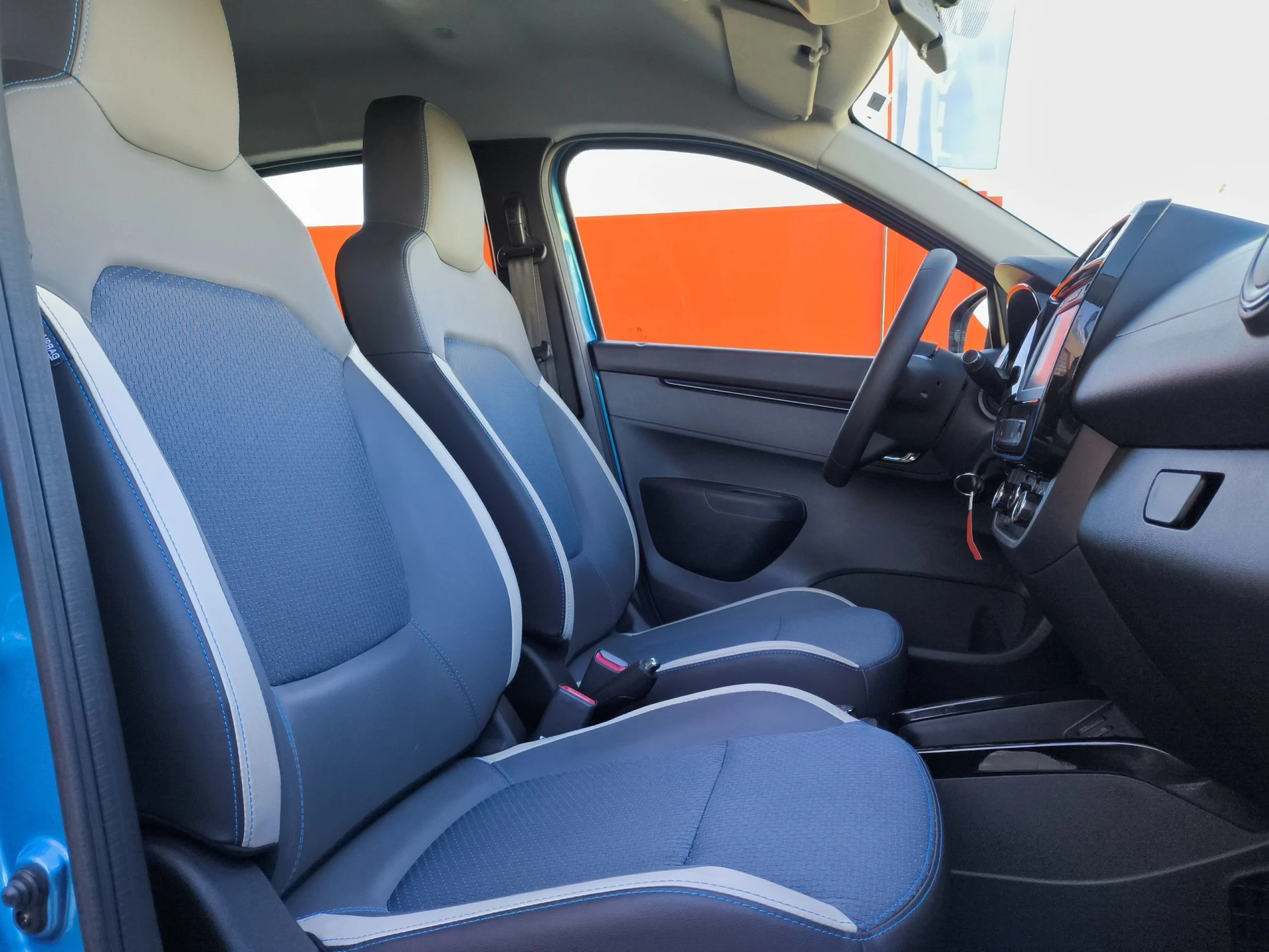 Dacia Spring Comfort Plus Electric 33 kW (45 CV) - Foto 21