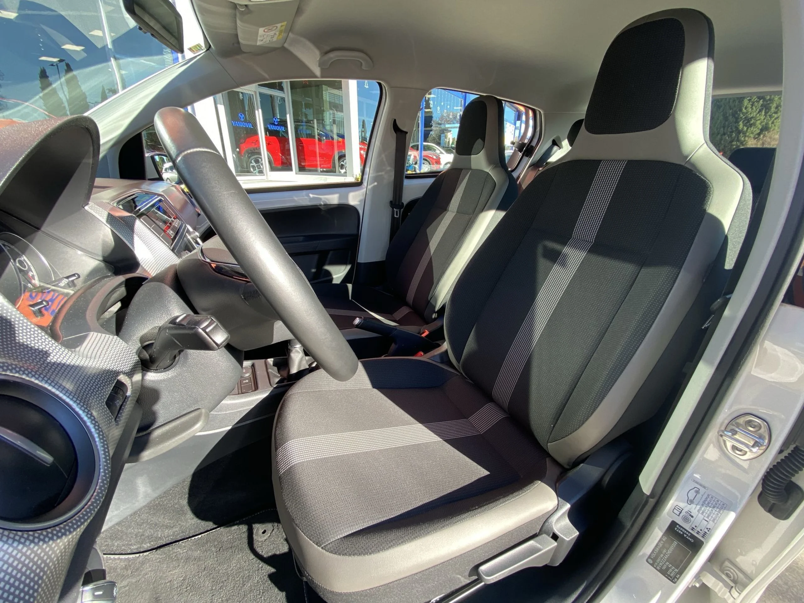 Volkswagen Up High up! 1.0 44 kW (60 CV) - Foto 8
