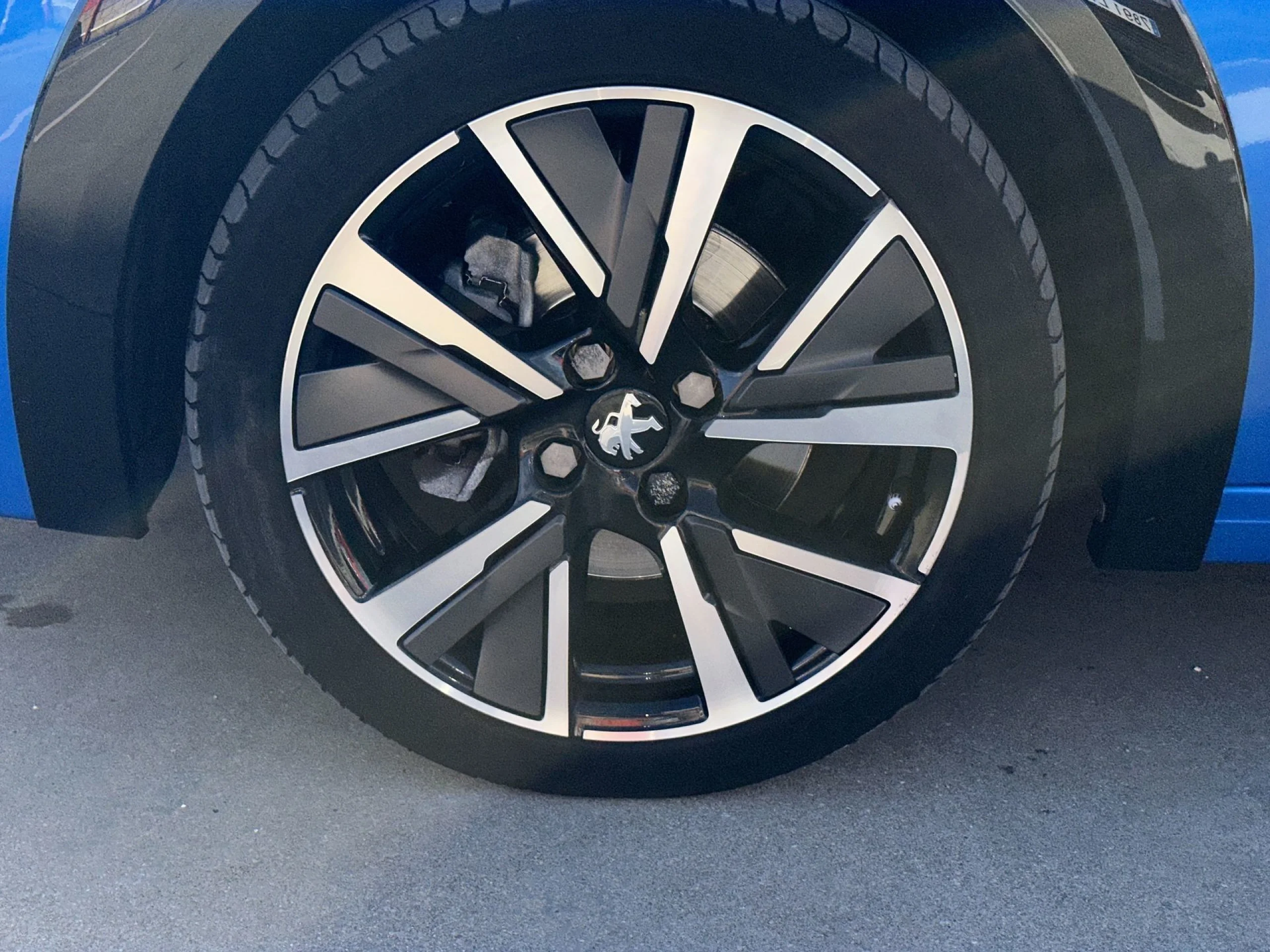Peugeot 208 PureTech 100 SANDS GT Line 75 kW (100 CV) - Foto 7