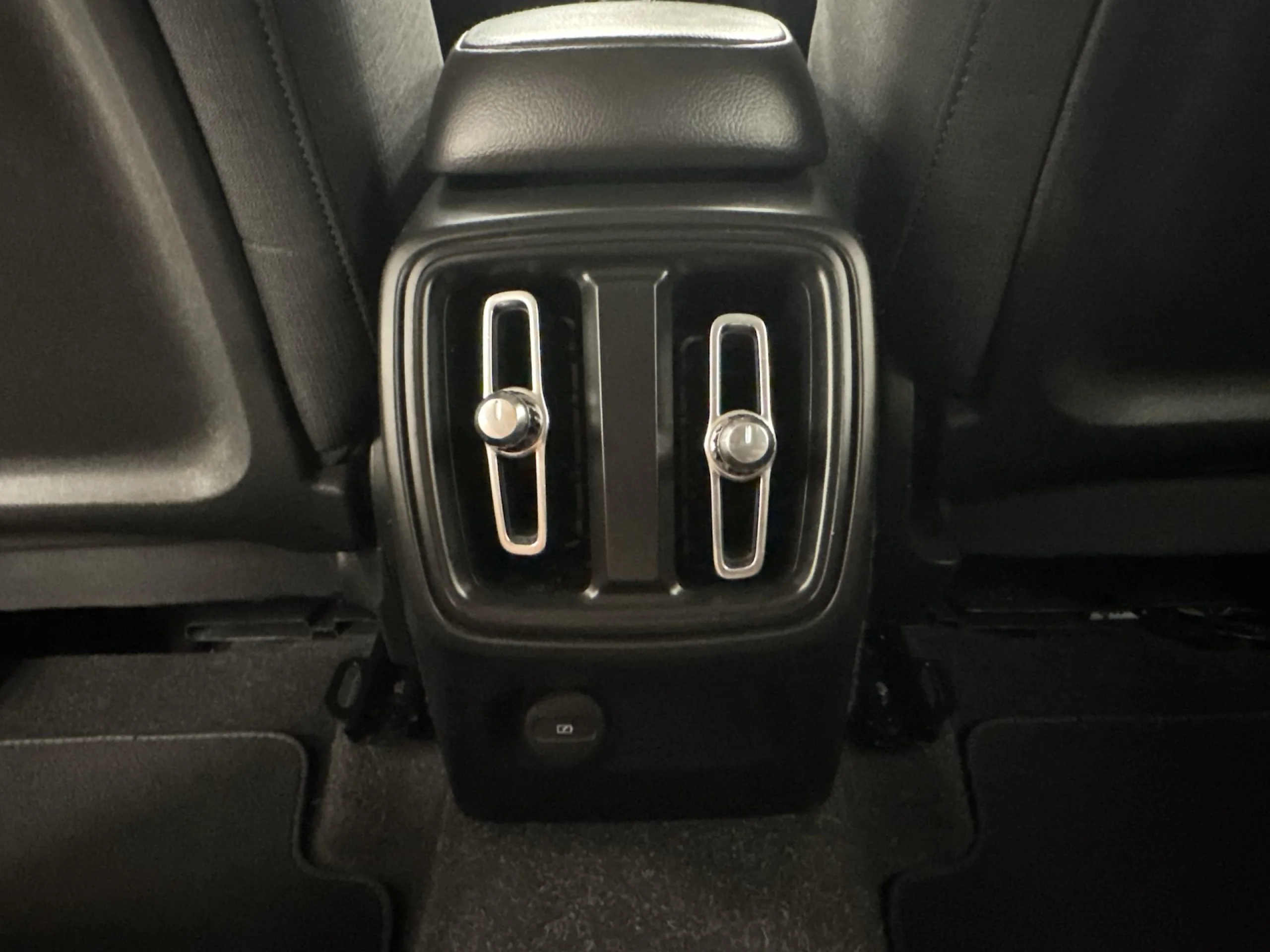 Volvo XC40 T3 115 kW (156 CV) - Foto 31