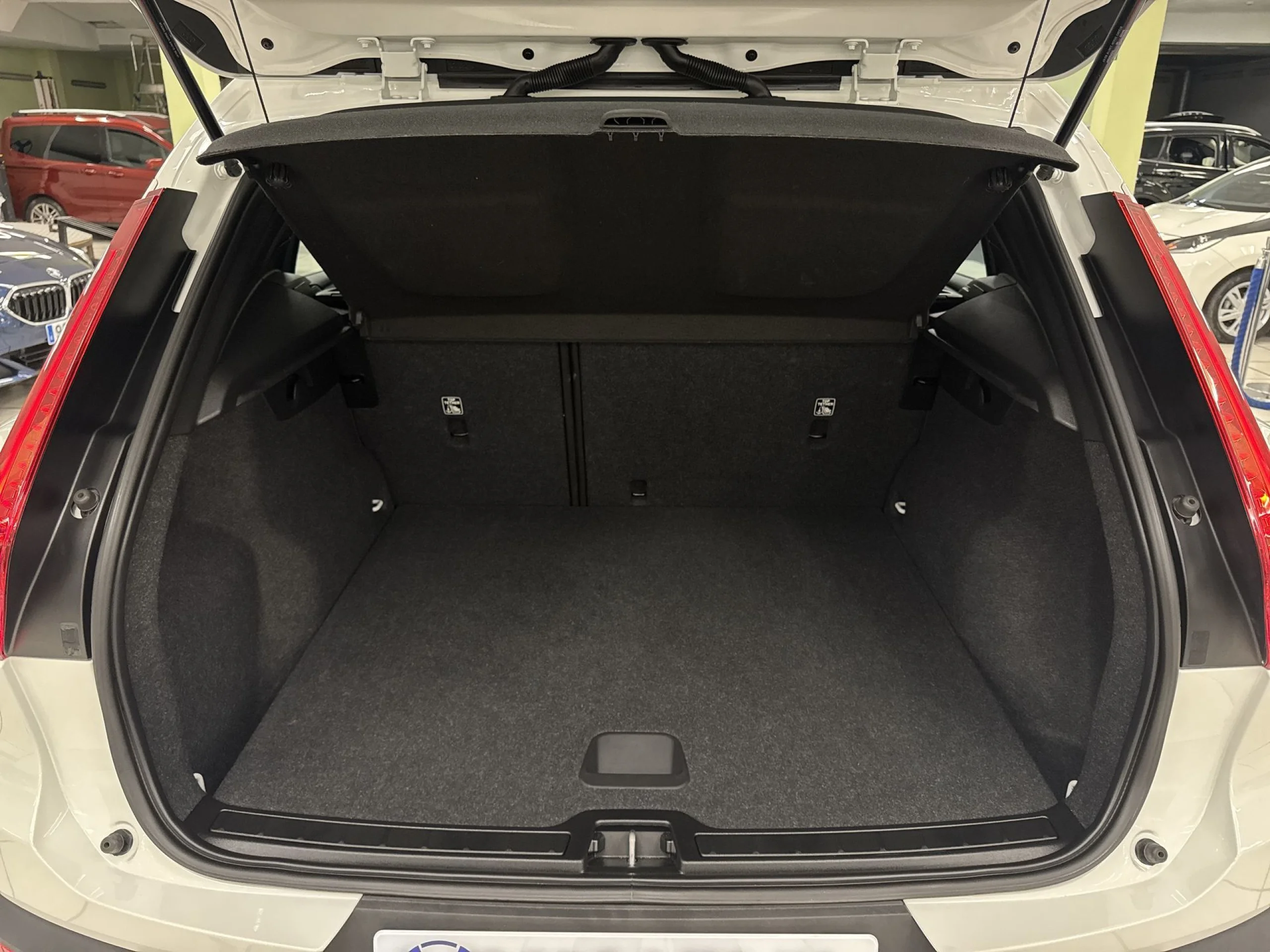 Volvo XC40 T3 115 kW (156 CV) - Foto 33