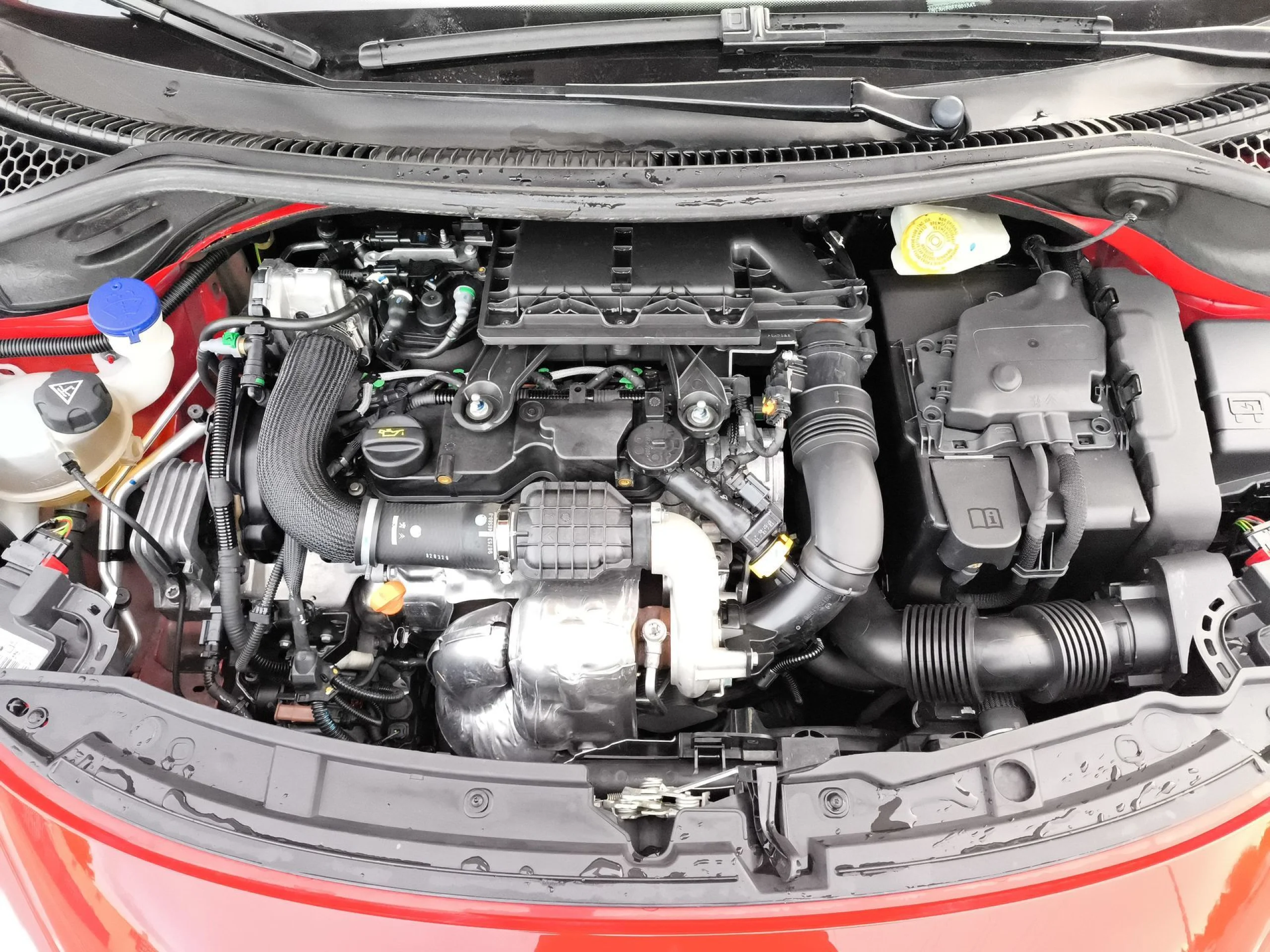 Peugeot 207+ 1.4 HDI FAP 50 kW (68 CV) - Foto 20