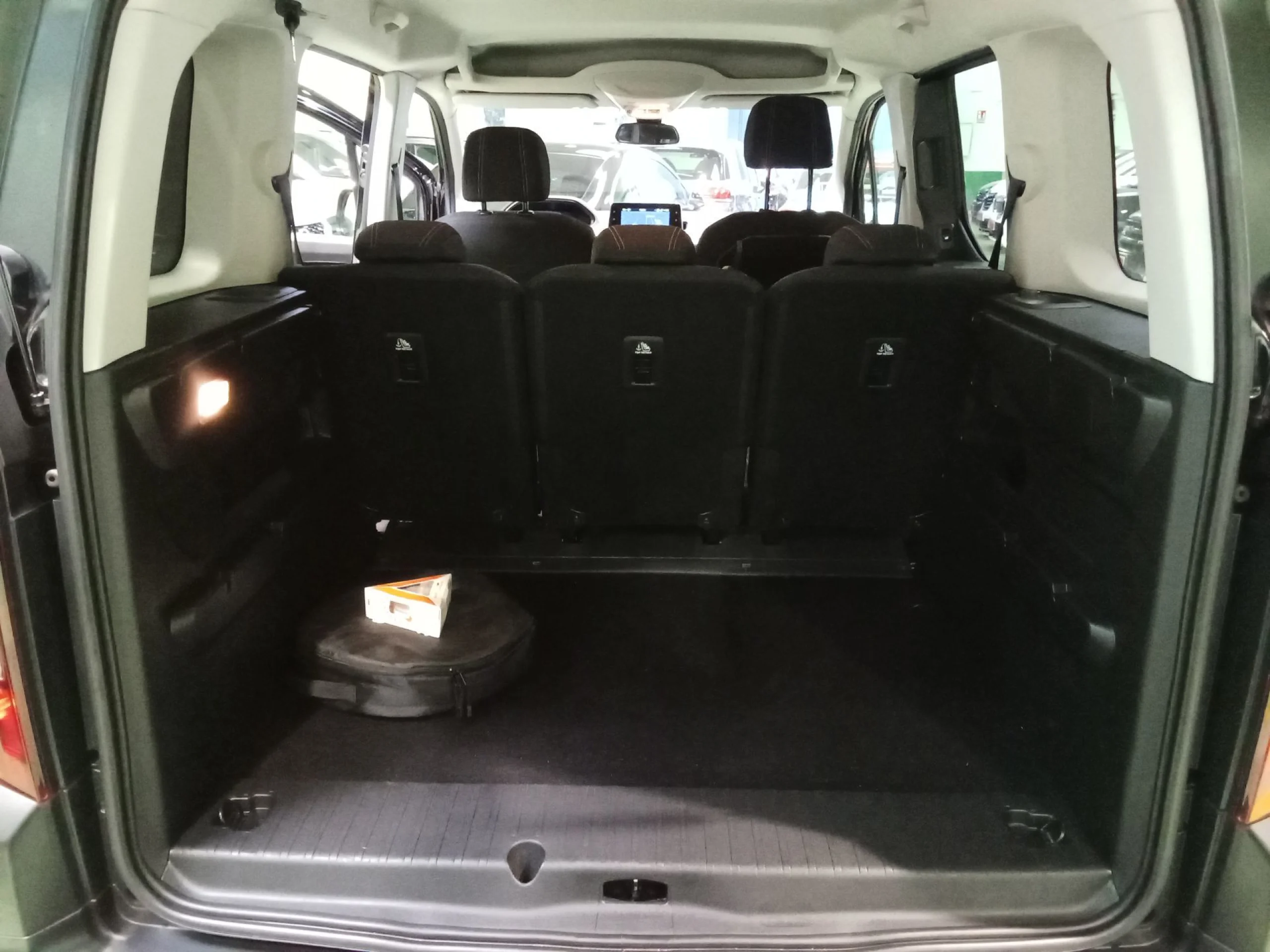 Peugeot E-Rifter GT Standard 100 kW (136 CV) - Foto 25