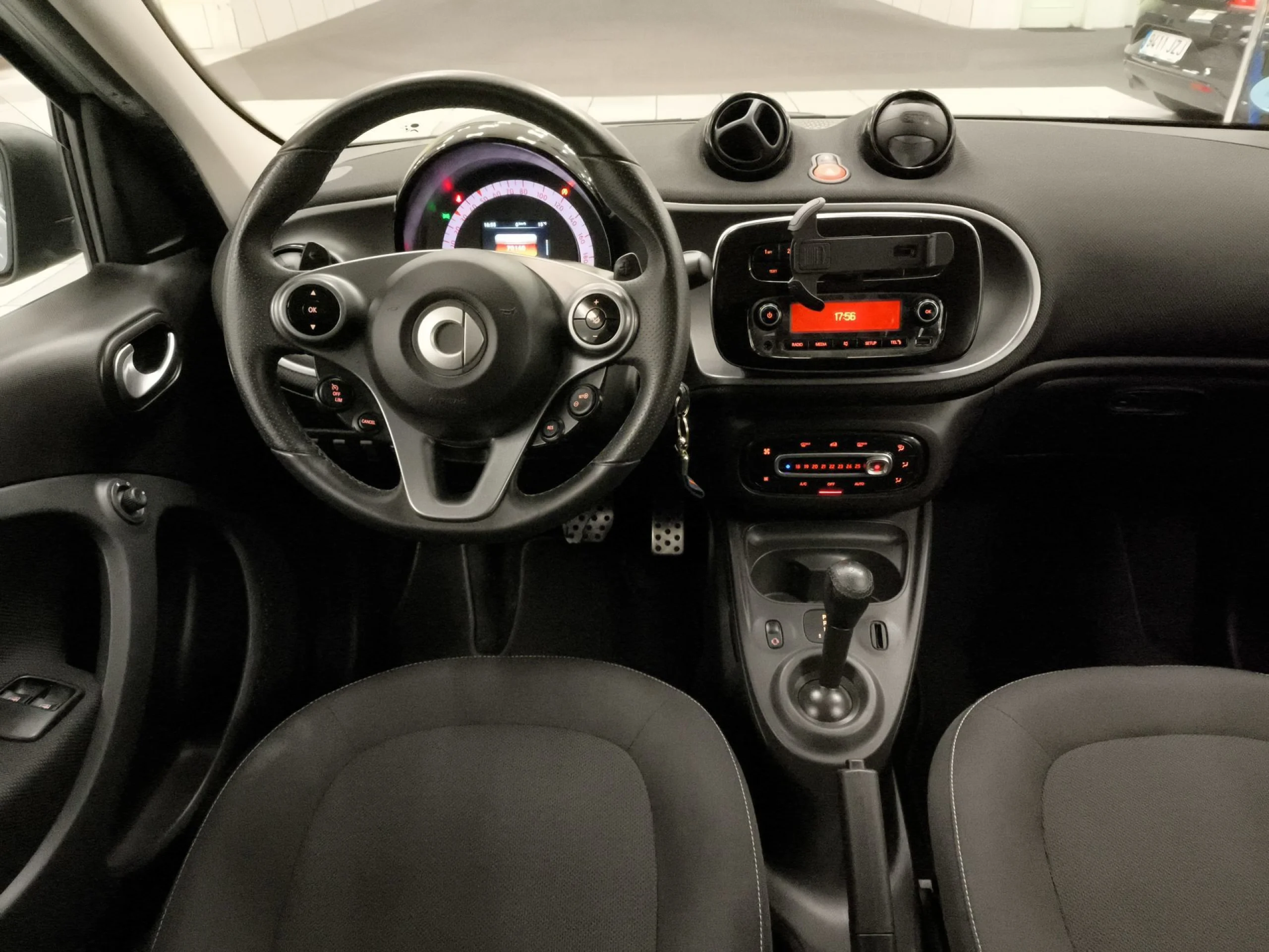 Smart ForFour 0.9 SANDS Passion 66 kW (90 CV) - Foto 16
