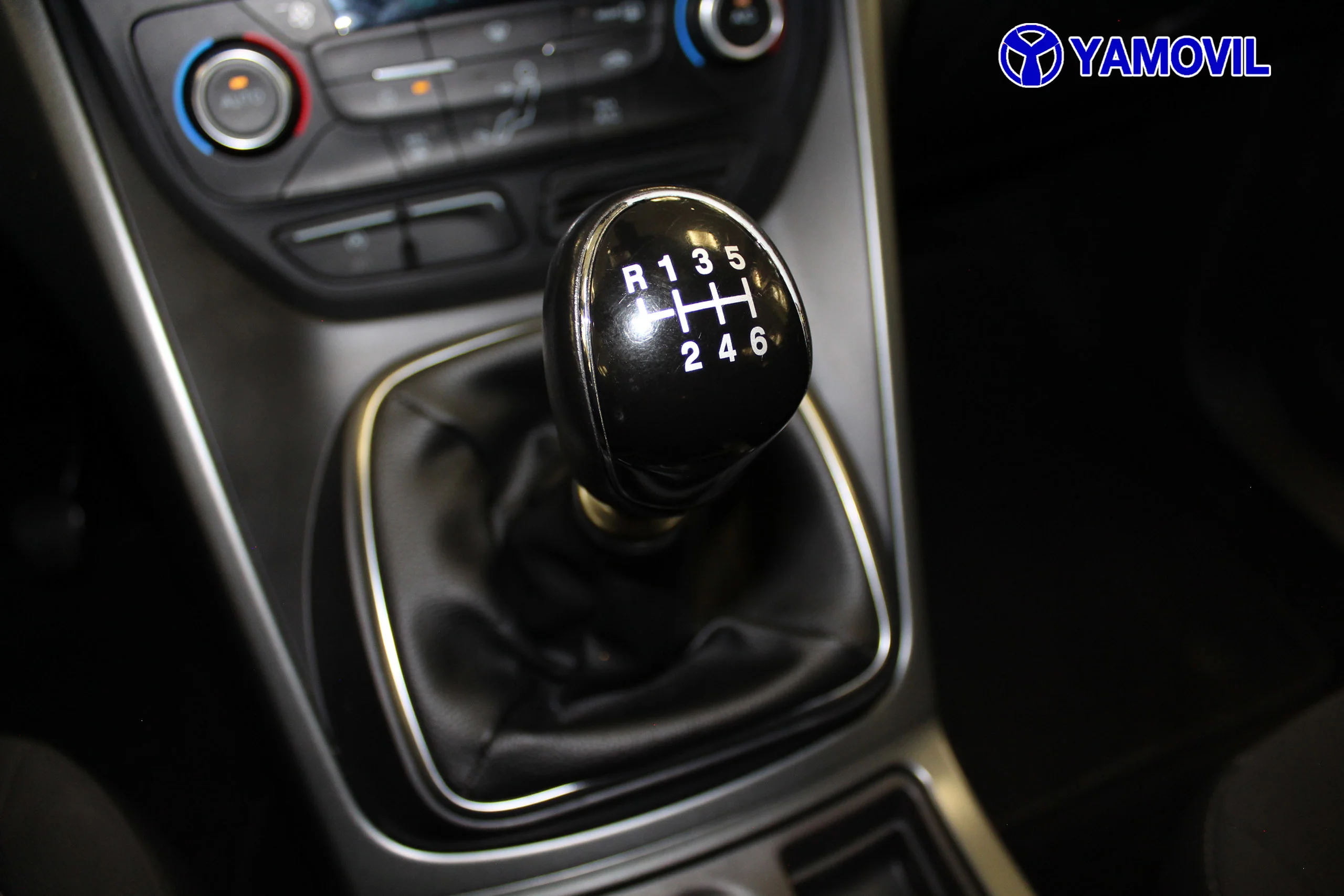 Ford Kuga 1.5 EcoBoost Trend 4x2 88 kW (120 CV) - Foto 32
