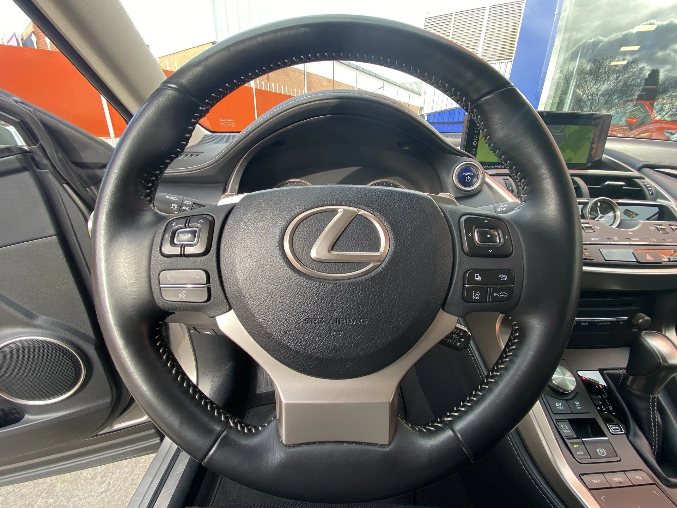 Lexus NX 300h Executive Navigation 4WD 145 kW (197 CV) - Foto 11