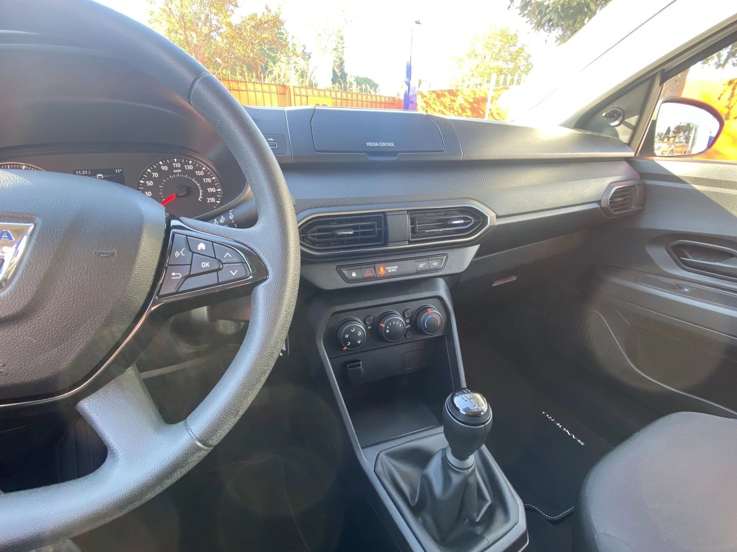Dacia Sandero Essential 74 kW (100 CV) ECO-G - Foto 15