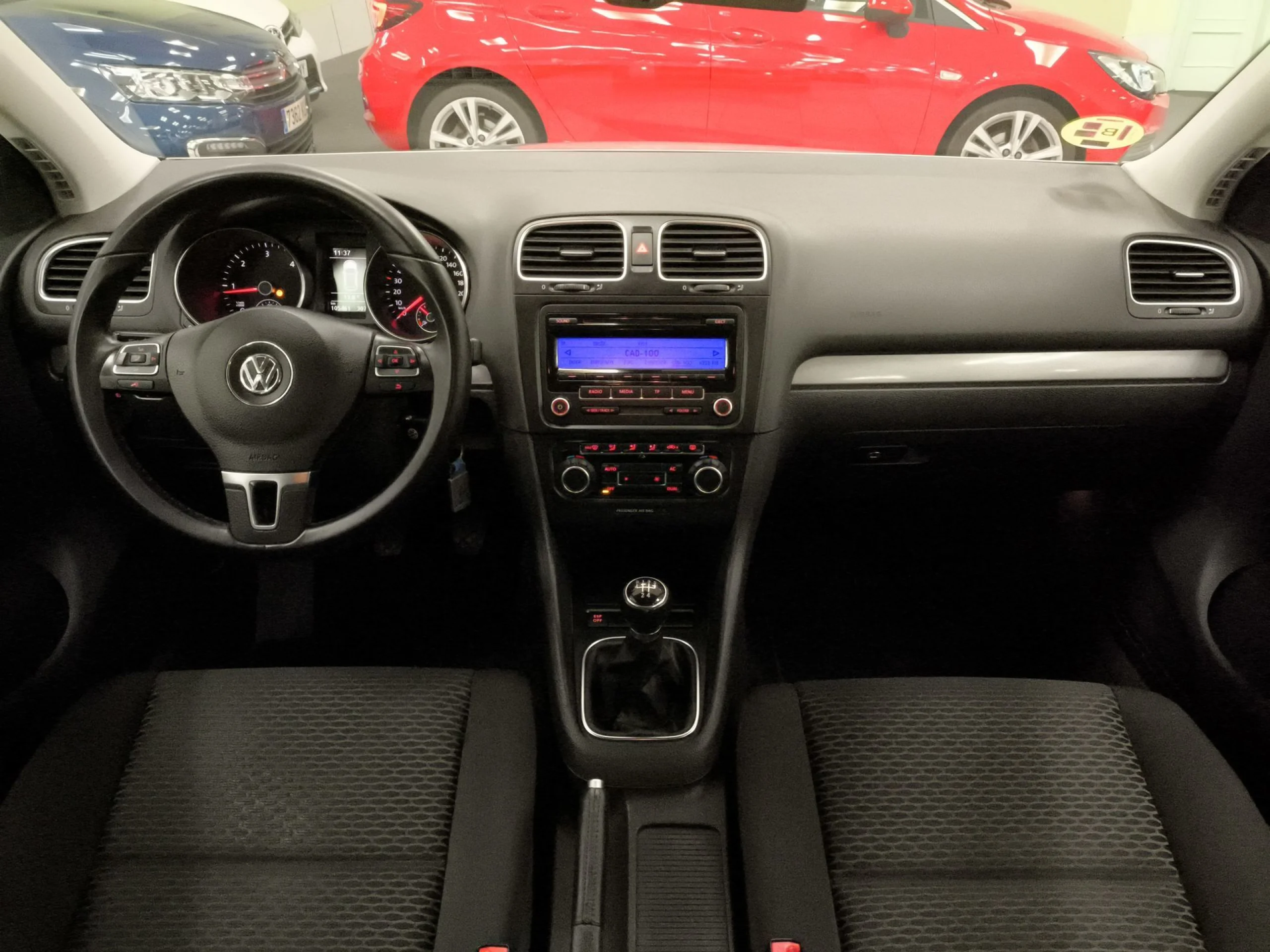 Volkswagen Golf Advance 1.6 TDI DPF 77 kW (105 CV) - Foto 11