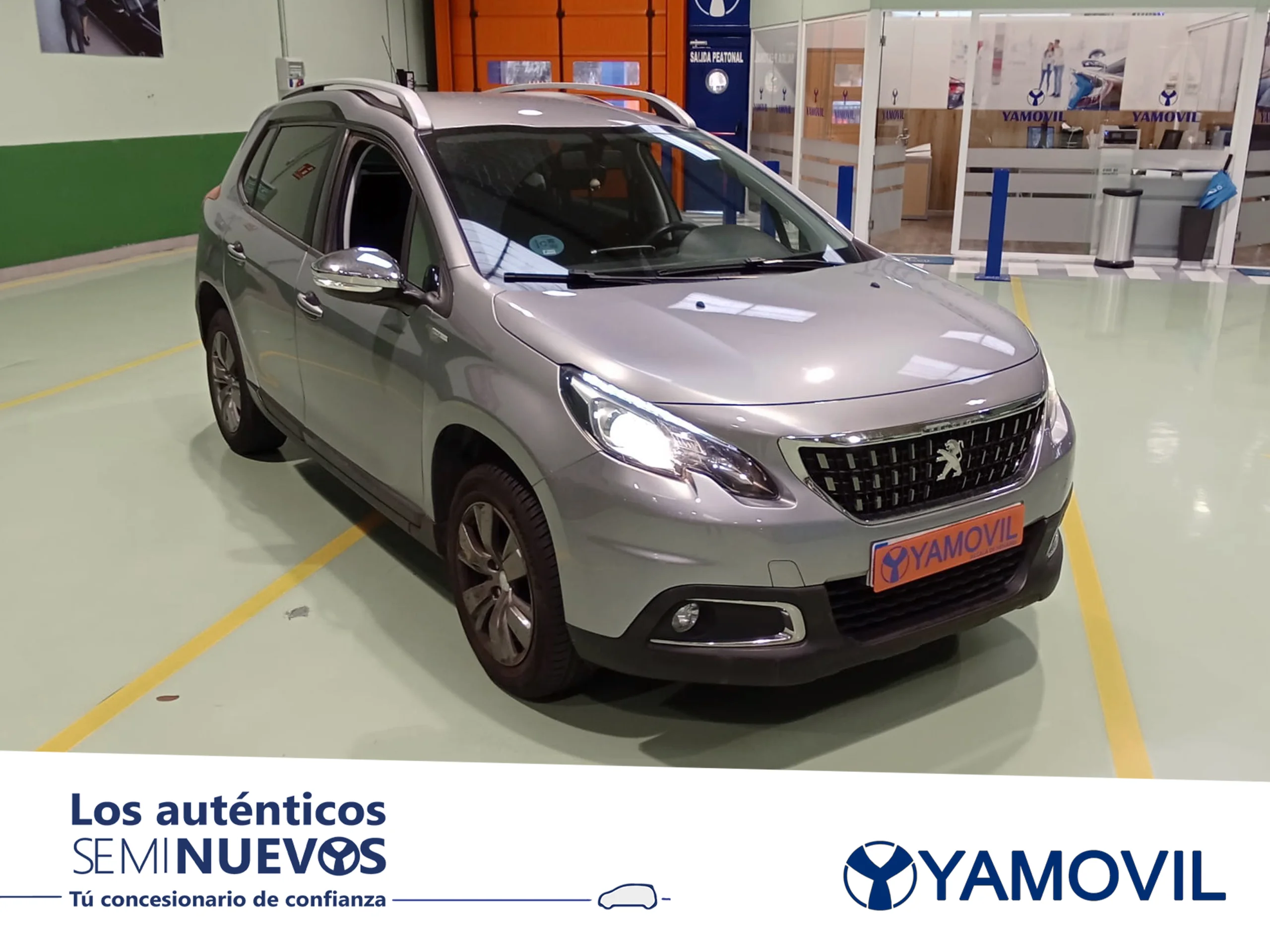 Peugeot 2008 PureTech 82 SANDS Style 60 kW (82 CV) - Foto 3