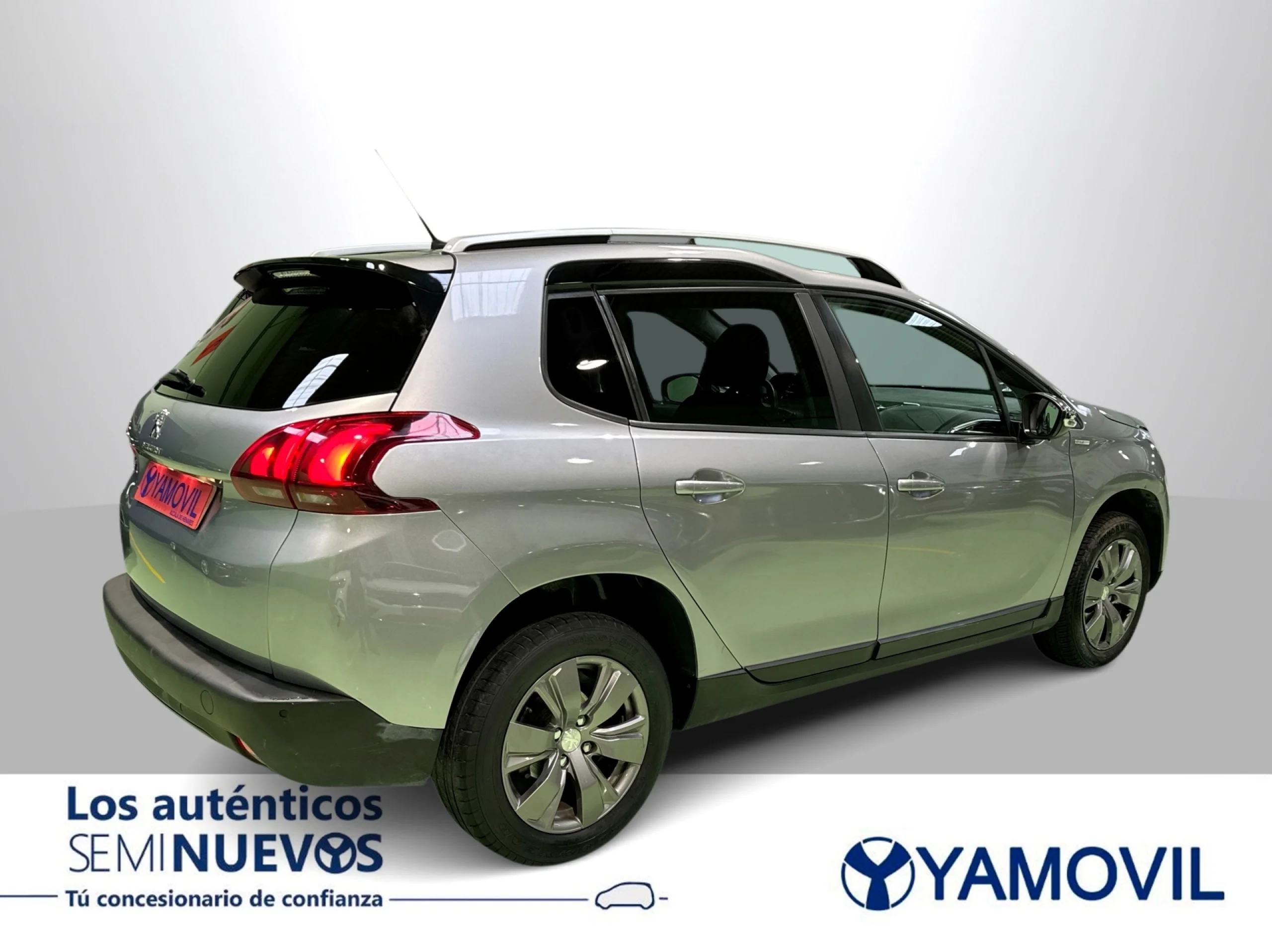 Peugeot 2008 PureTech 82 SANDS Style 60 kW (82 CV) - Foto 6